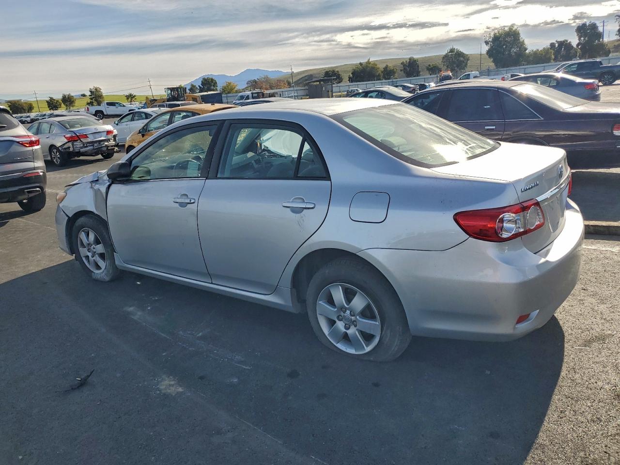 2011 Toyota Corolla Base Silver vin: JTDBU4EE4B9142682