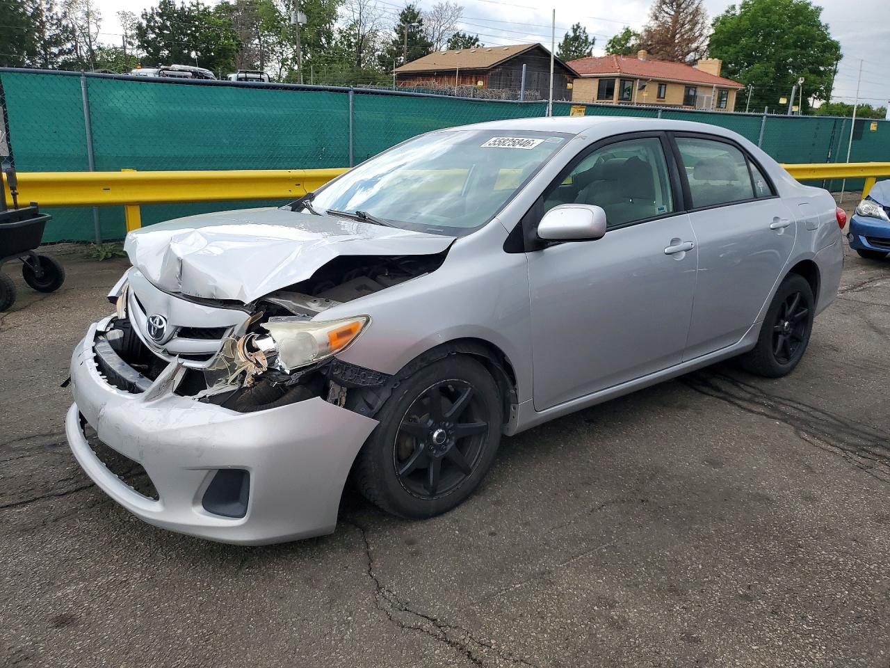 2011 Toyota Corolla Le Silver vin: JTDBU4EE4B9155948