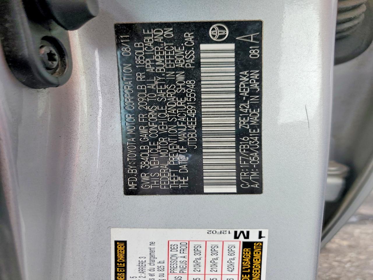 2011 Toyota Corolla Le Silver vin: JTDBU4EE4B9155948