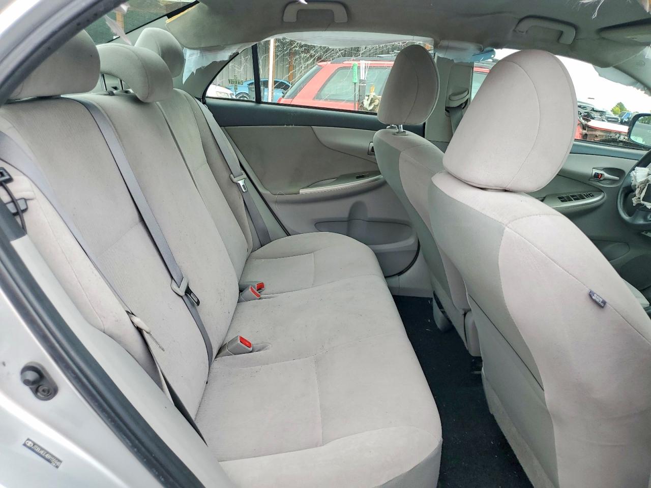 2011 Toyota Corolla Le Silver vin: JTDBU4EE4B9155948
