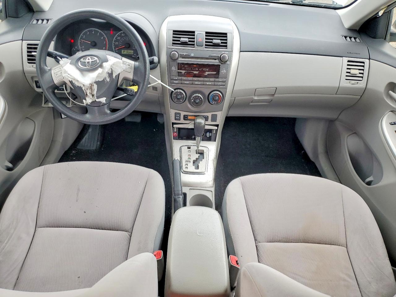 2011 Toyota Corolla Le Silver vin: JTDBU4EE4B9155948