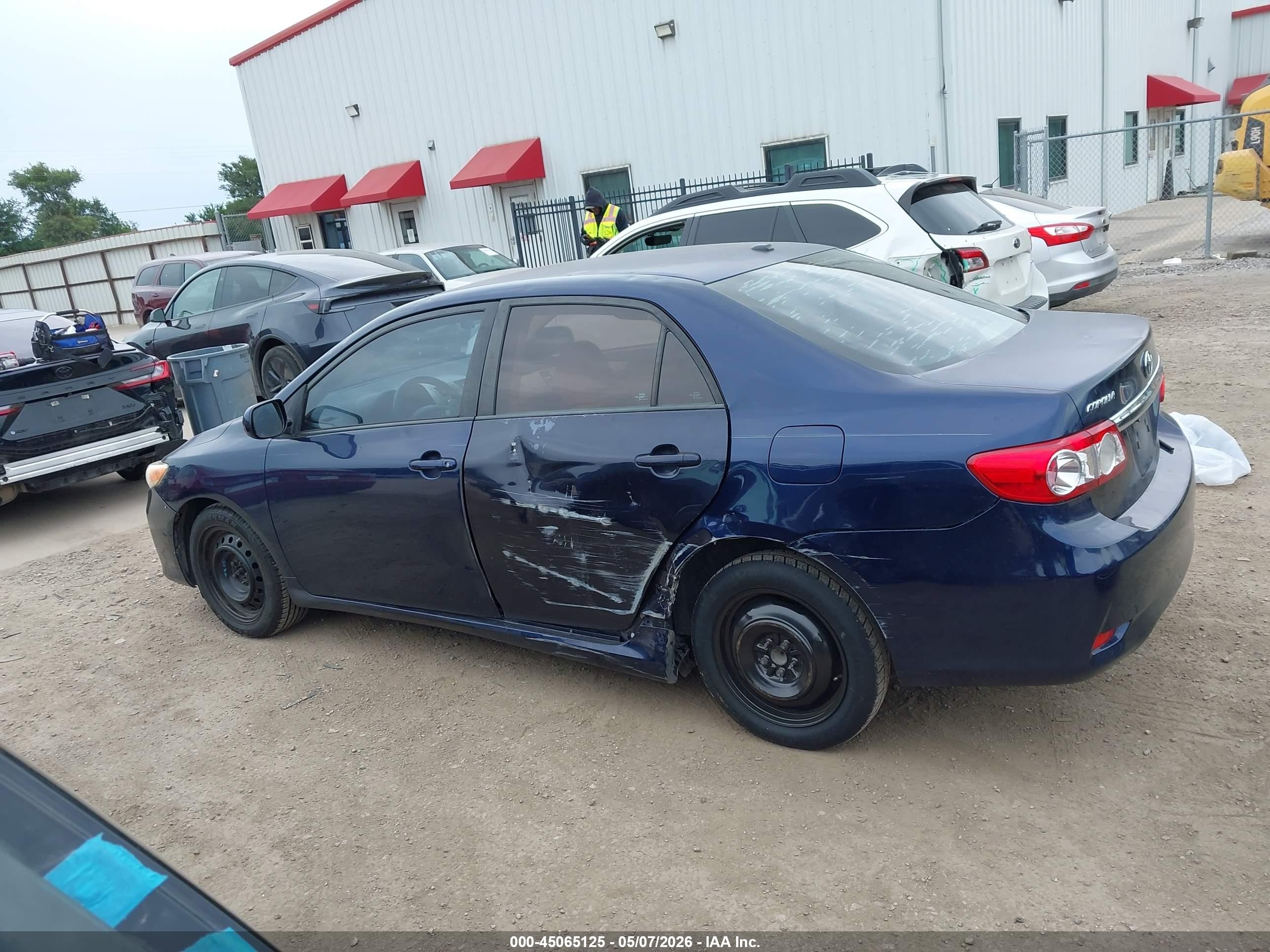 2011 Toyota Corolla Le Синий vin: JTDBU4EE4B9163032