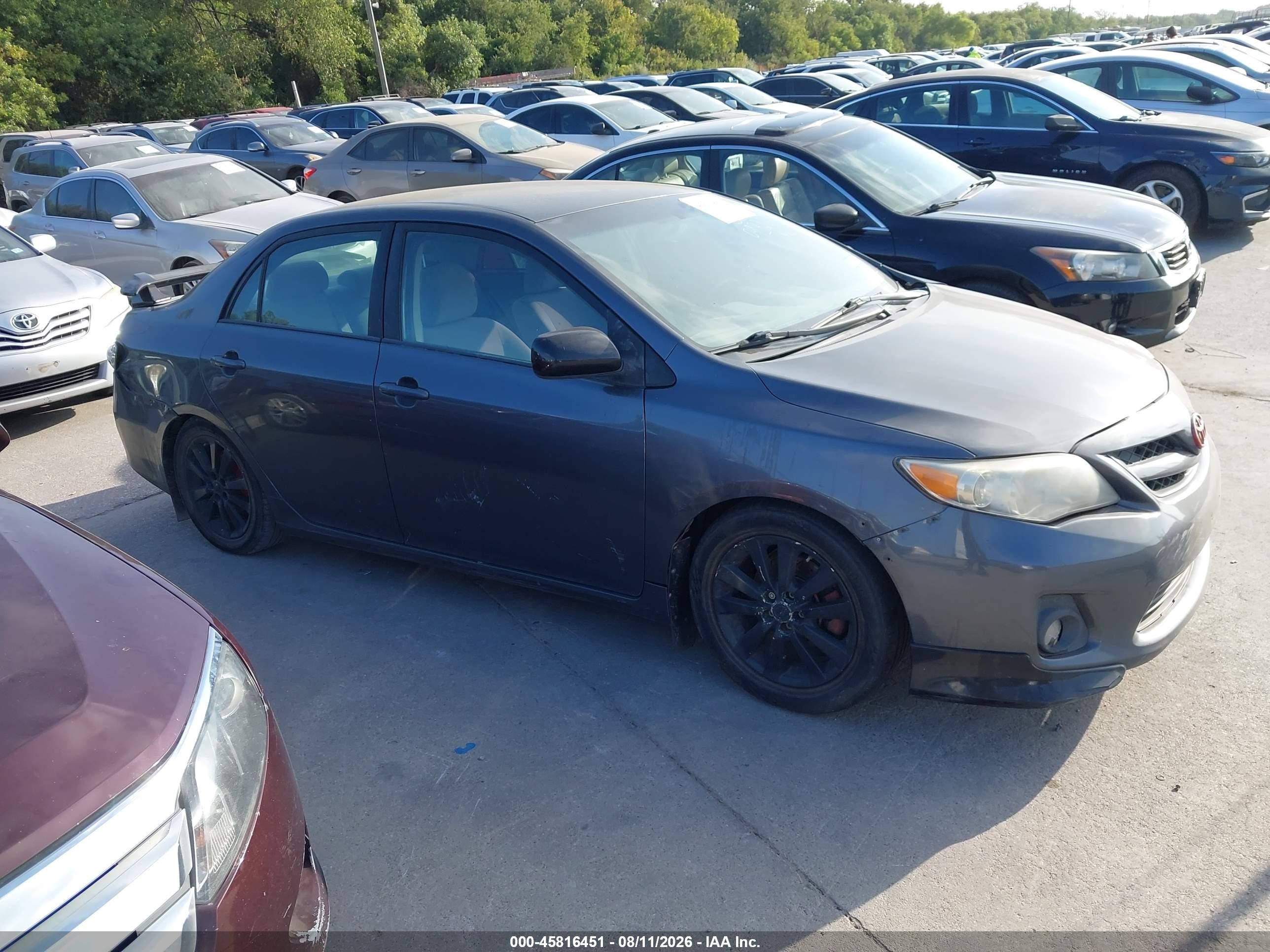 2011 Toyota Corolla Le Gray vin: JTDBU4EE4BJ093207
