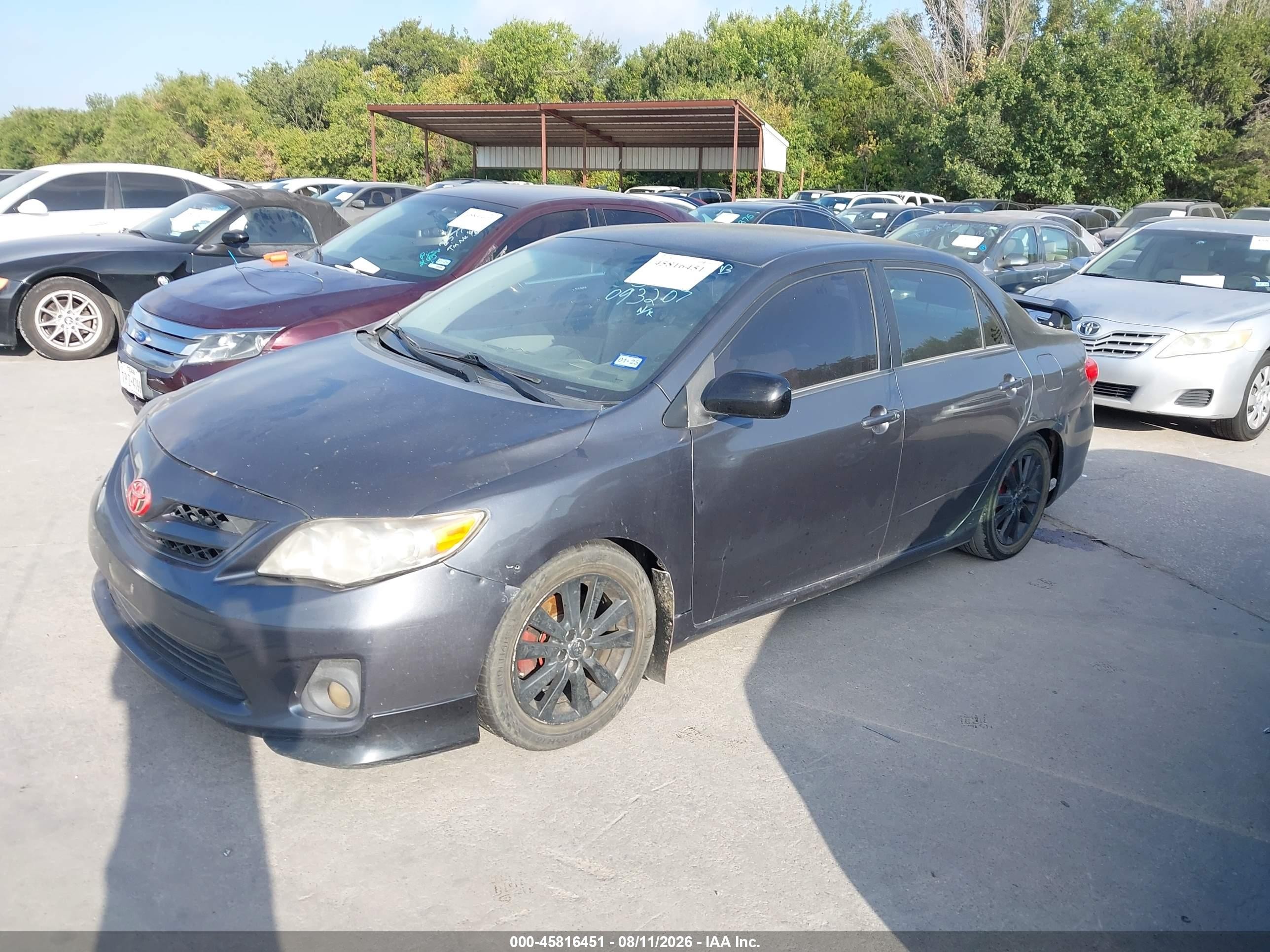 2011 Toyota Corolla Le Gray vin: JTDBU4EE4BJ093207