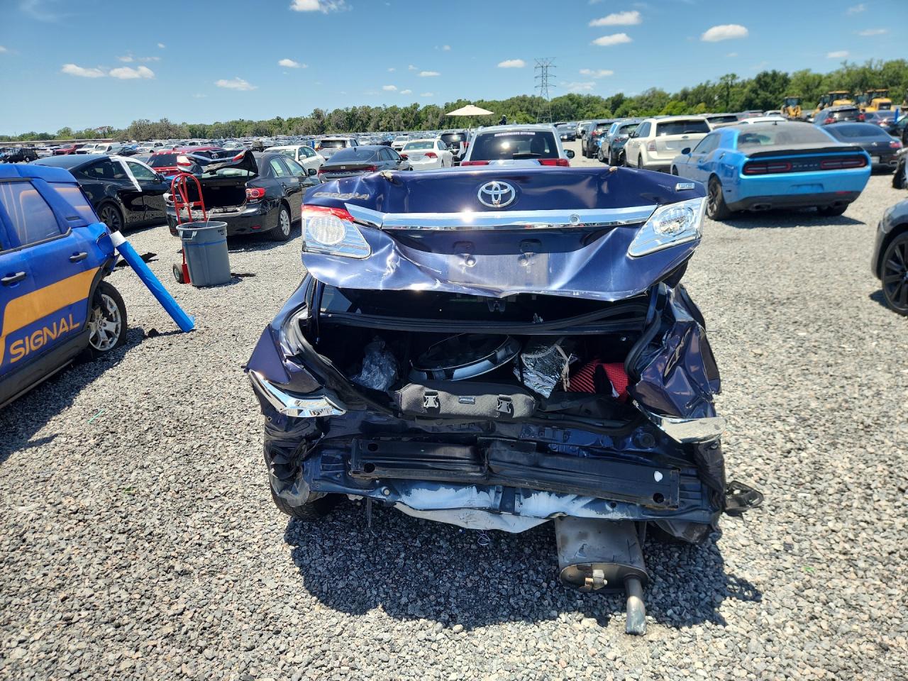 2011 Toyota Corolla Le Blue vin: JTDBU4EE4BJ099251
