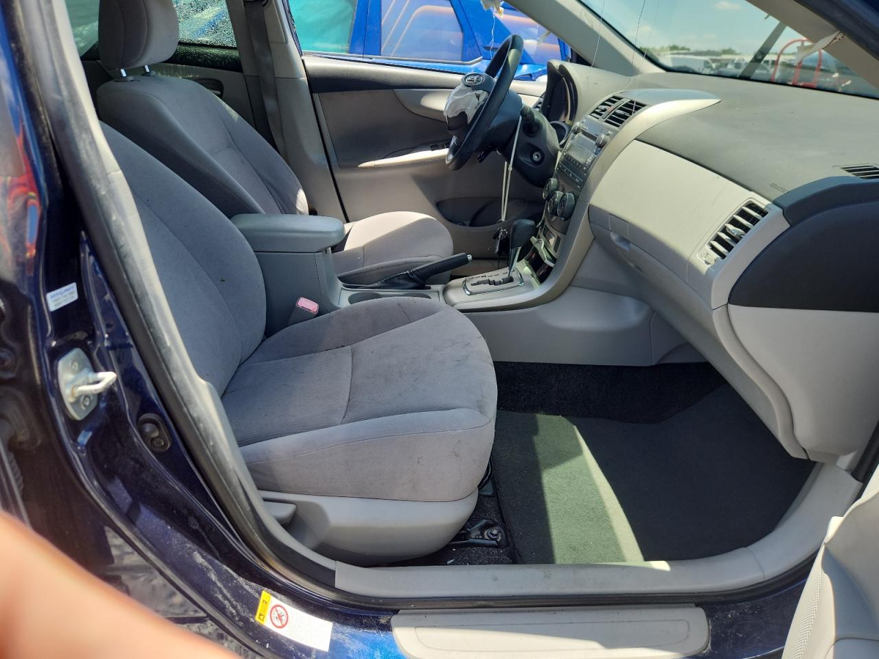 2011 Toyota Corolla Le Blue vin: JTDBU4EE4BJ099251