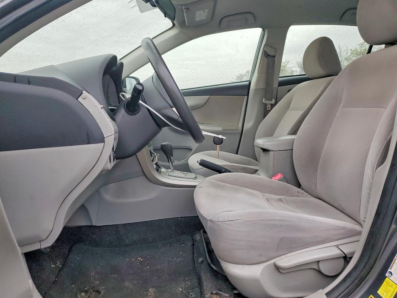 2011 Toyota Corolla Le Gray vin: JTDBU4EE4BJ102181