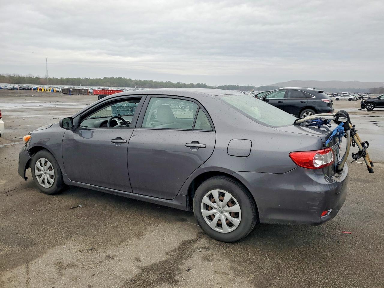 2011 Toyota Corolla Le Gray vin: JTDBU4EE4BJ102181