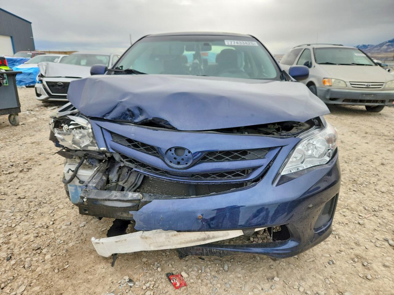 2012 Toyota Corolla Le Blue vin: JTDBU4EE4C9176980