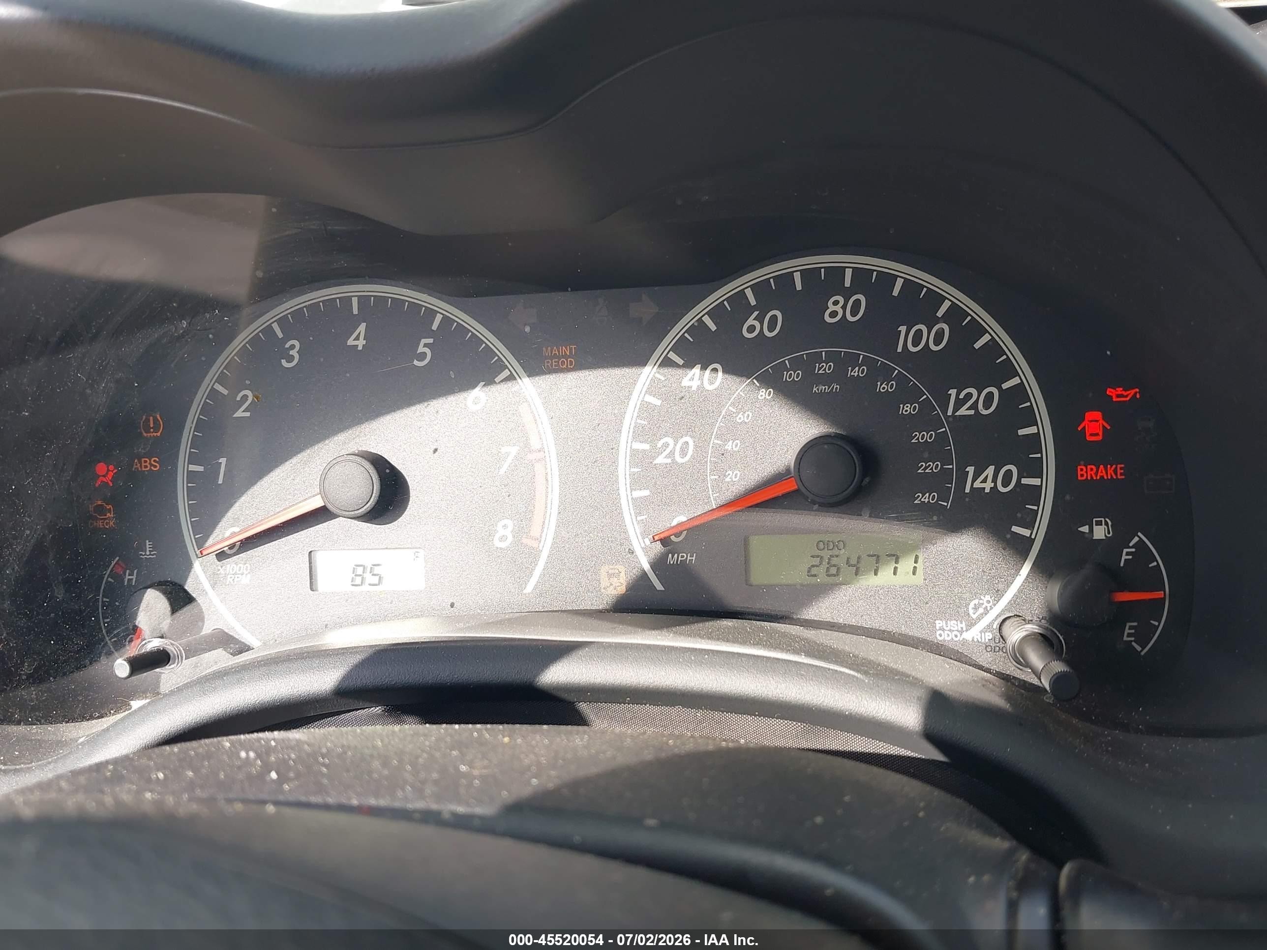 2013 Toyota Corolla L Silver vin: JTDBU4EE4DJ115032