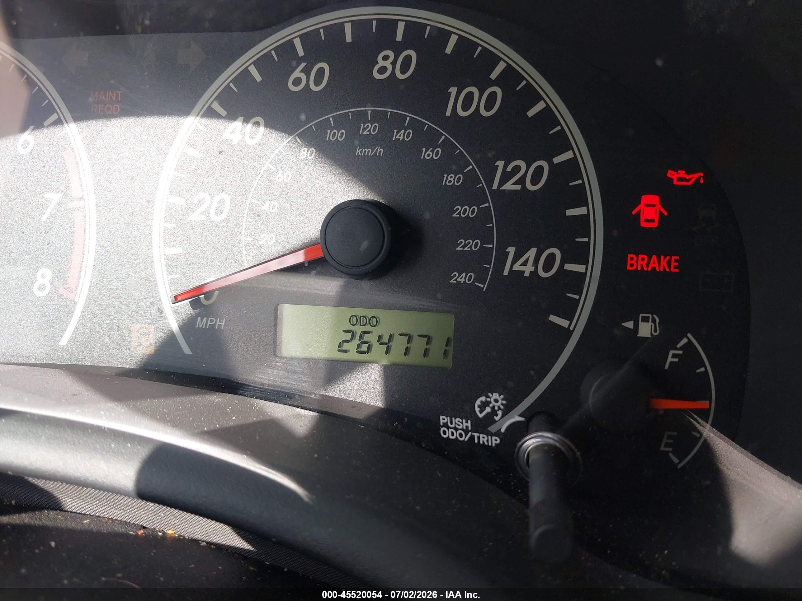 2013 Toyota Corolla L Silver vin: JTDBU4EE4DJ115032