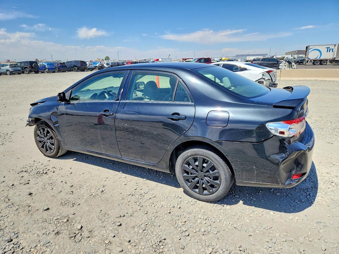 2013 Toyota Corolla Le Black vin: JTDBU4EE4DJ122644