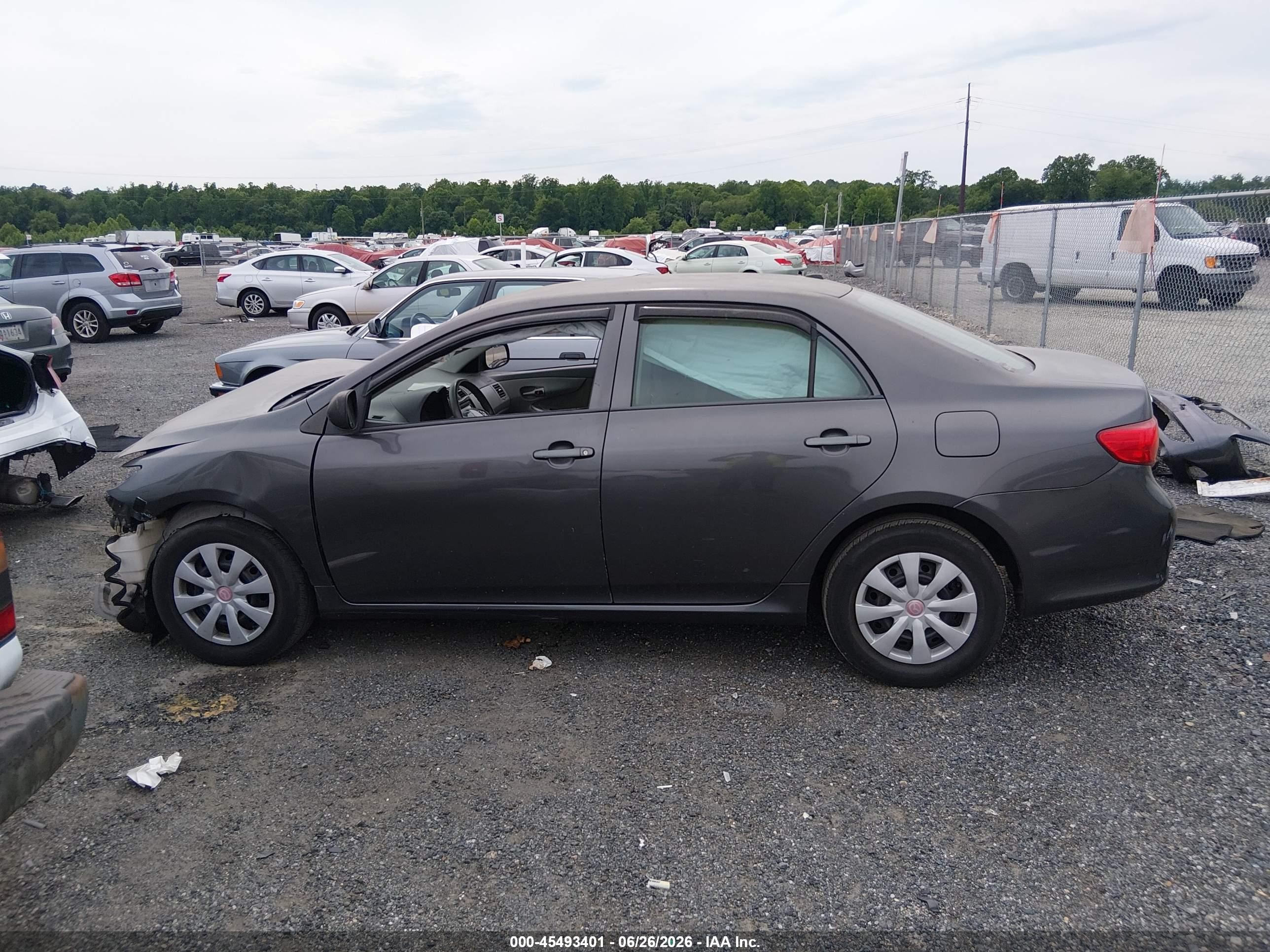2010 Toyota Corolla Le Gray vin: JTDBU4EE5A9095676