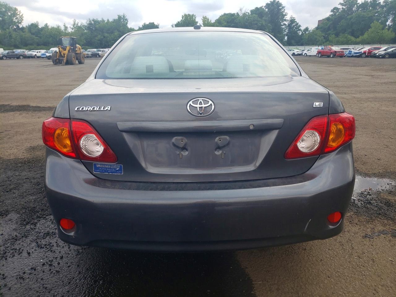 2010 Toyota Corolla Le Gray vin: JTDBU4EE5A9100018