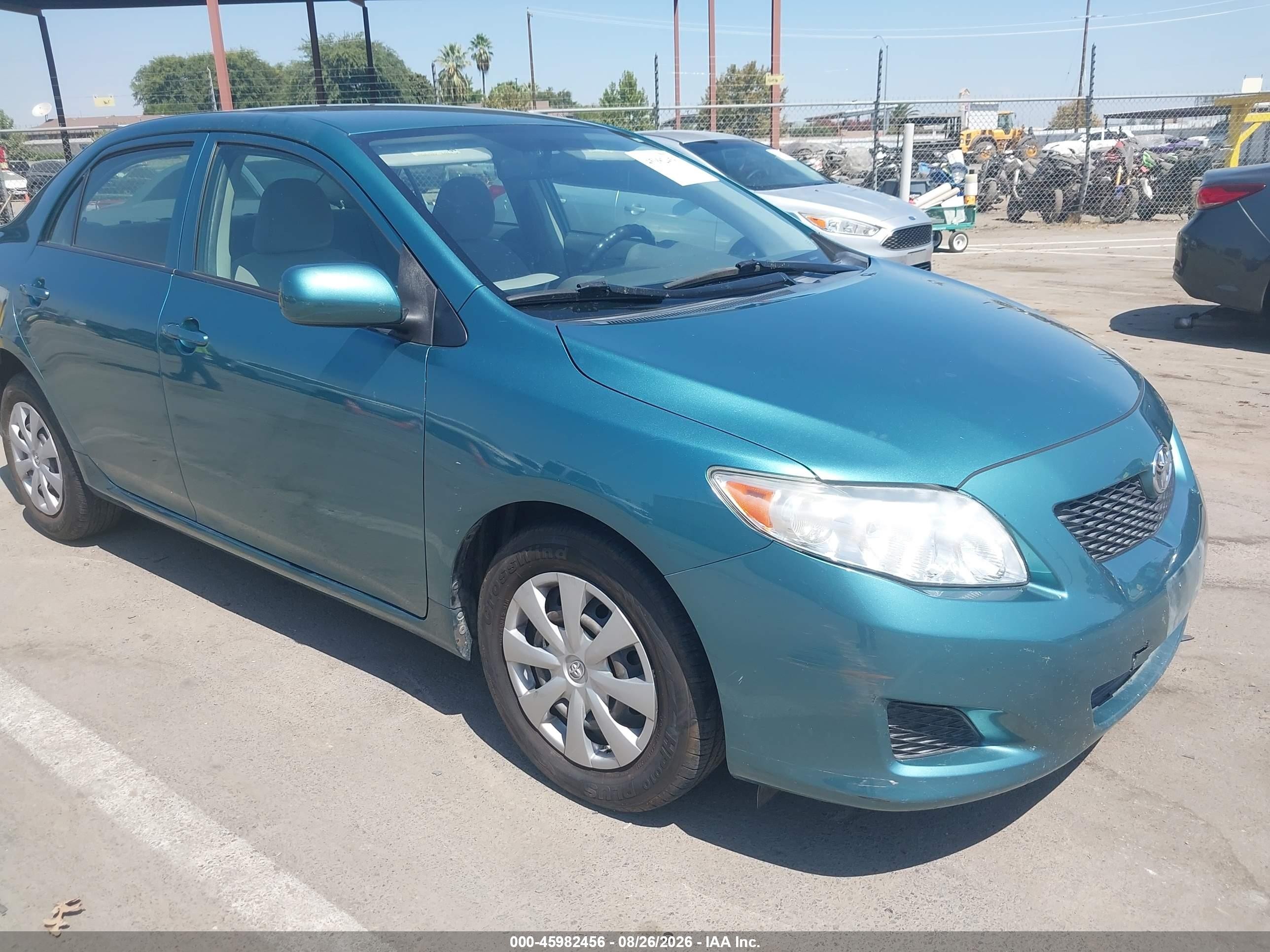 2010 Toyota Corolla Le Green vin: JTDBU4EE5A9107731