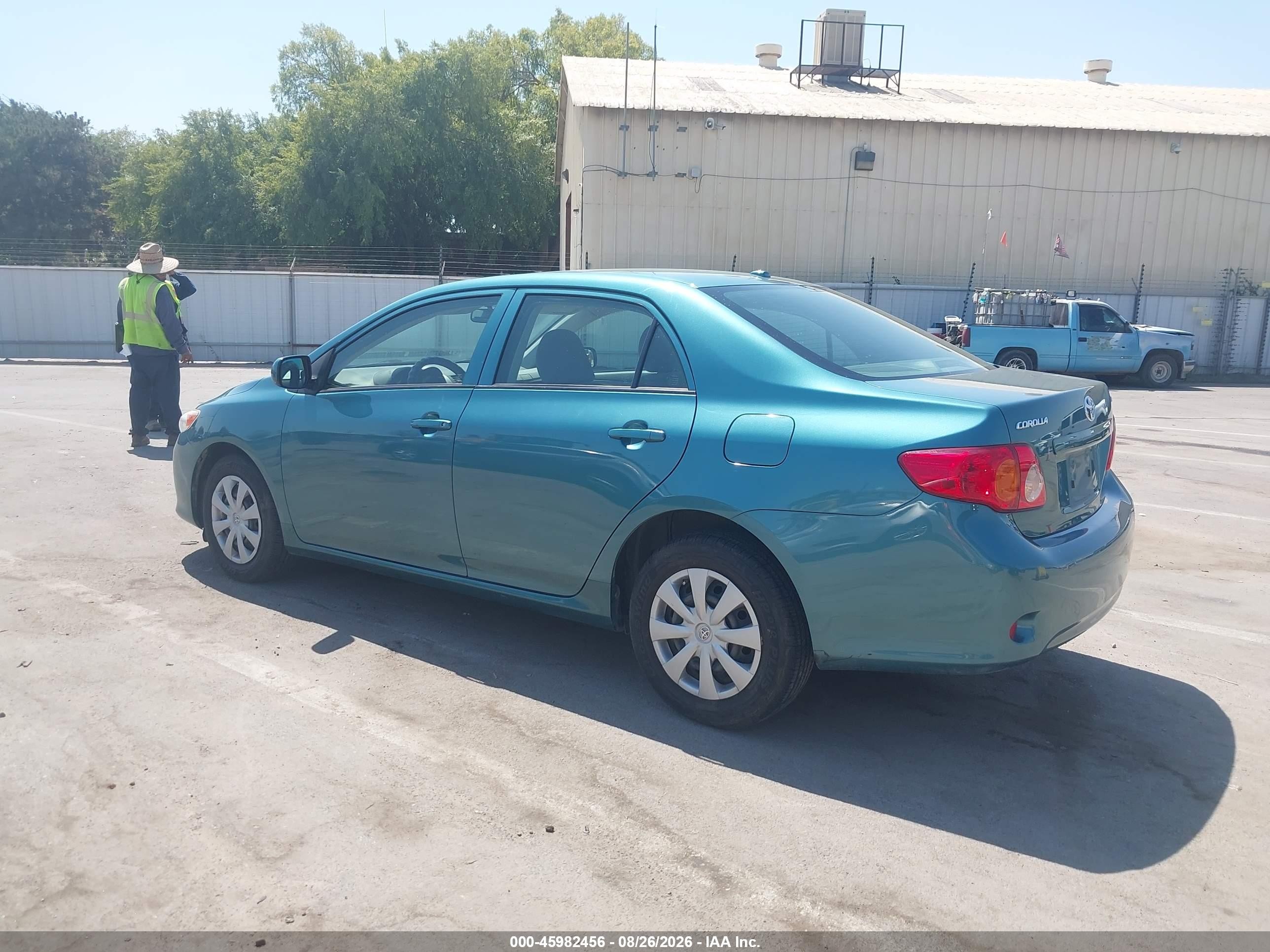 2010 Toyota Corolla Le Green vin: JTDBU4EE5A9107731