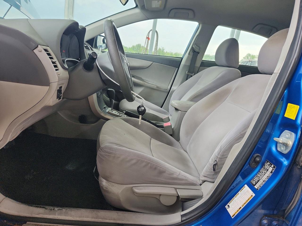 2010 Toyota Corolla Le Синий vin: JTDBU4EE5A9107759