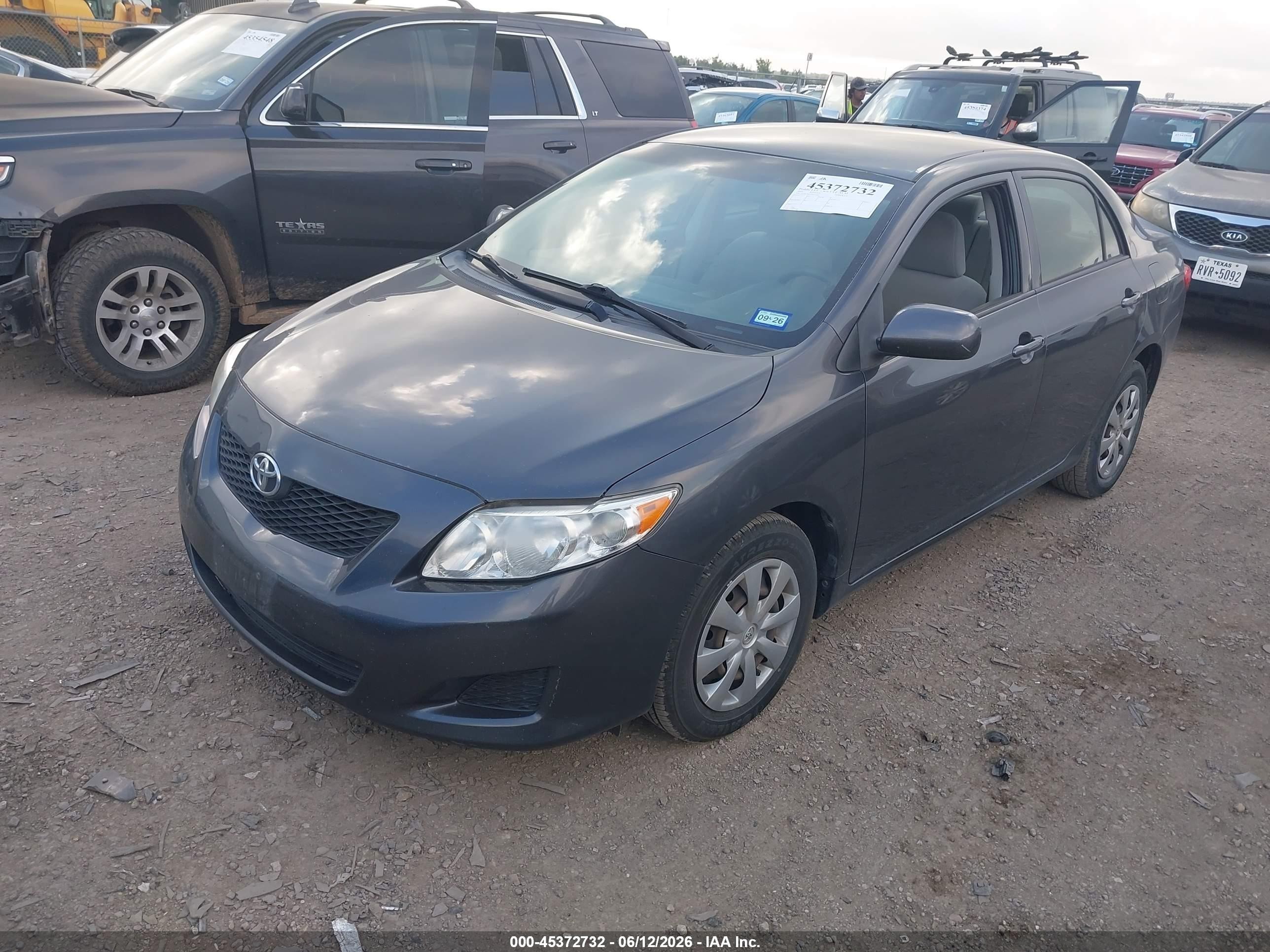 2010 Toyota Corolla Le Gray vin: JTDBU4EE5A9112525