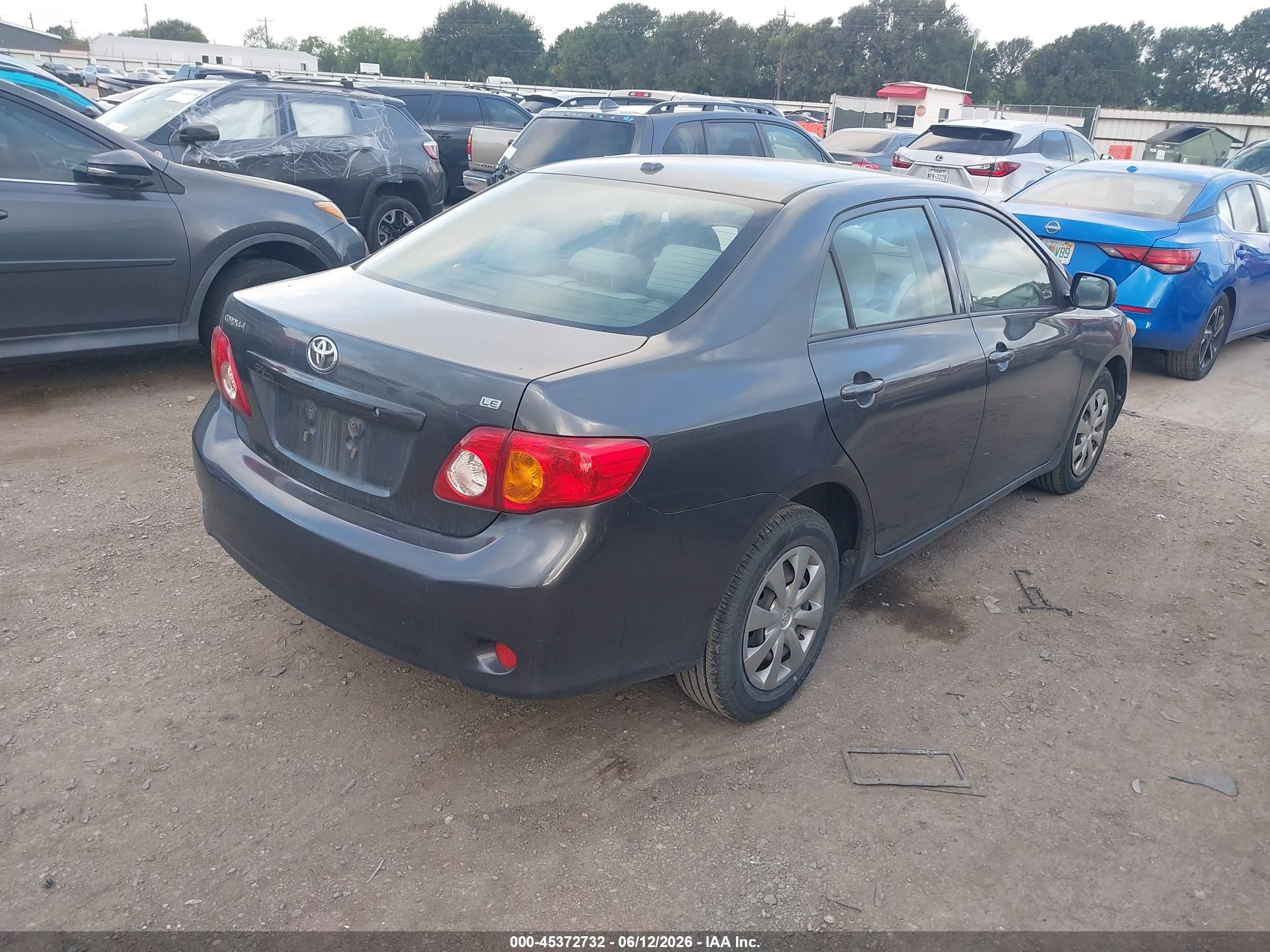 2010 Toyota Corolla Le Gray vin: JTDBU4EE5A9112525