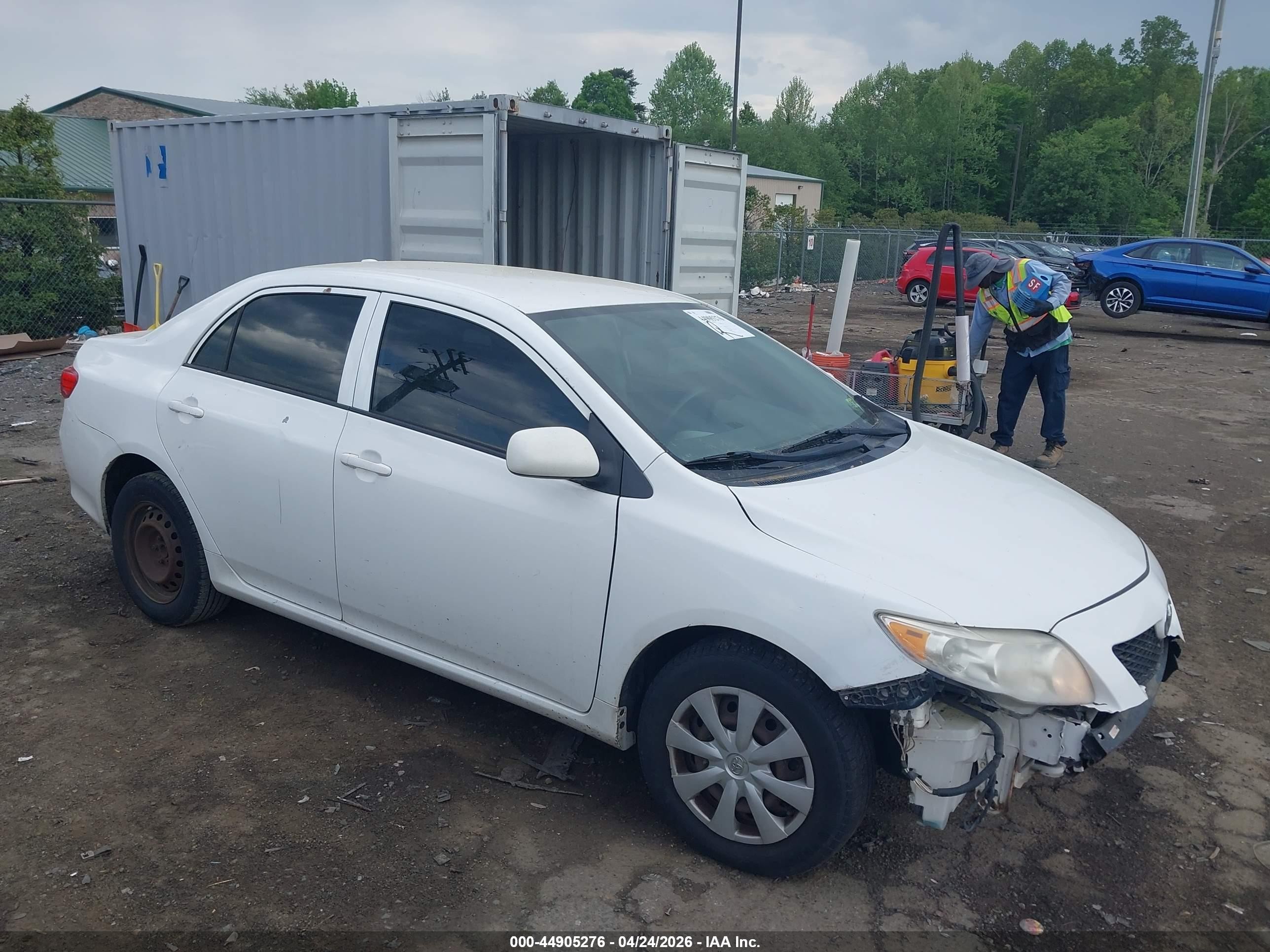 2010 Toyota Corolla Le White vin: JTDBU4EE5AJ065379