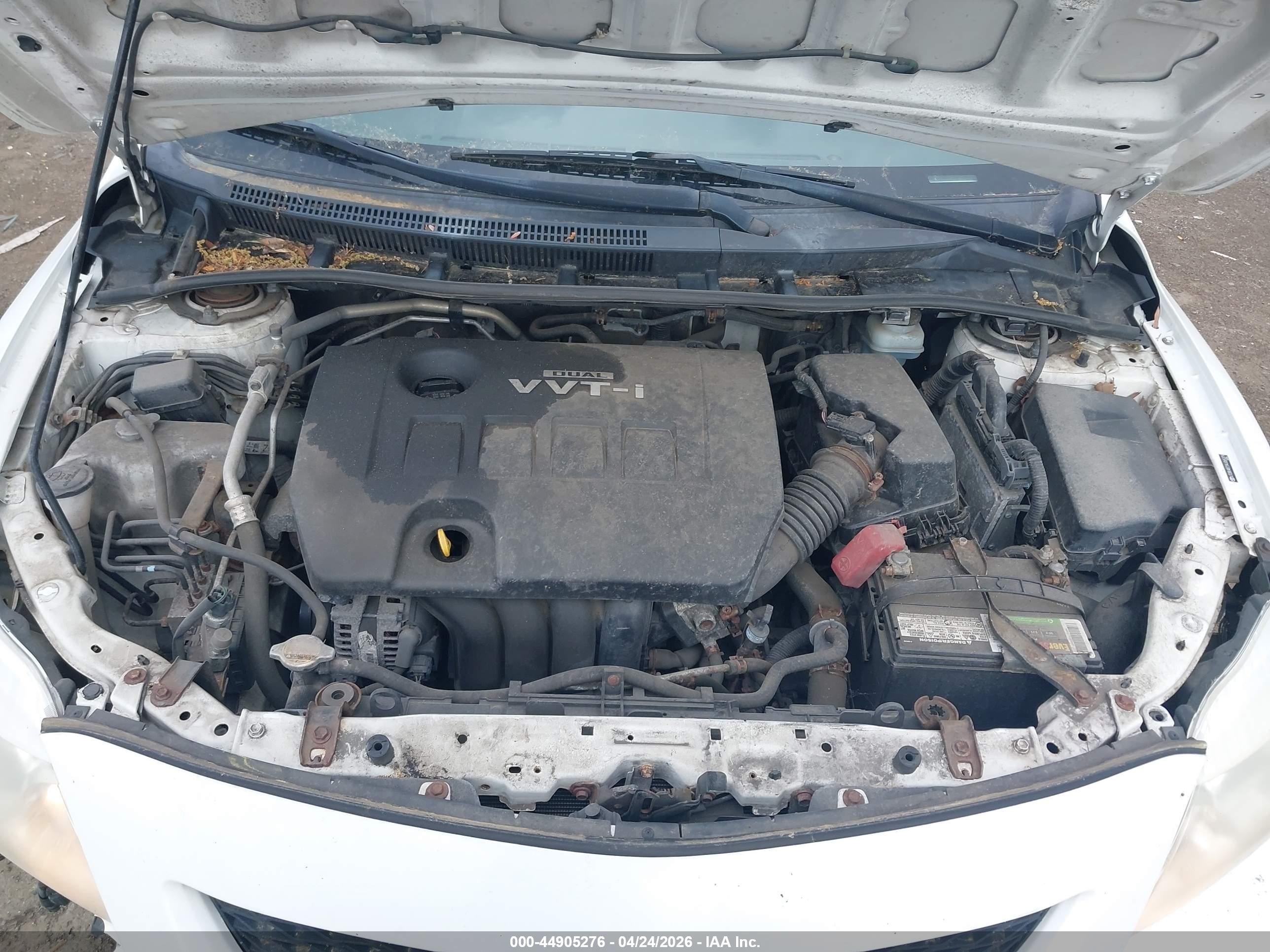 2010 Toyota Corolla Le White vin: JTDBU4EE5AJ065379