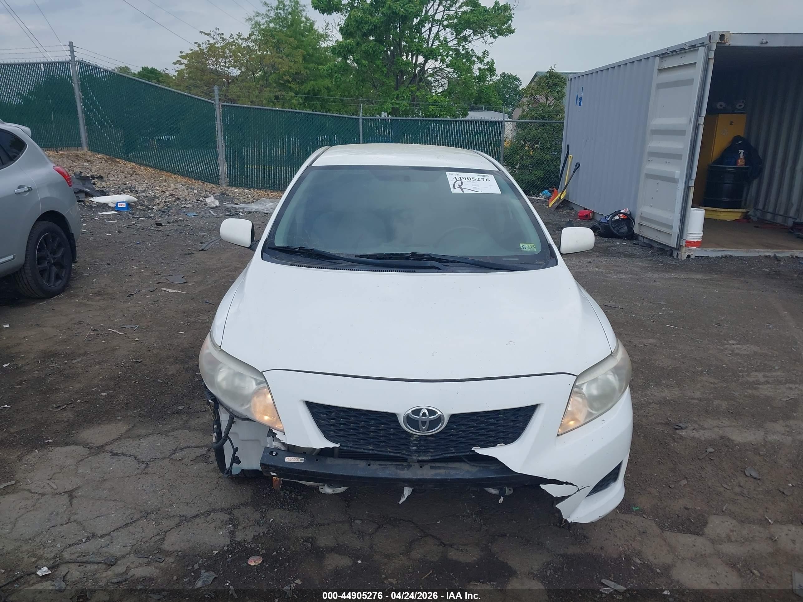 2010 Toyota Corolla Le White vin: JTDBU4EE5AJ065379