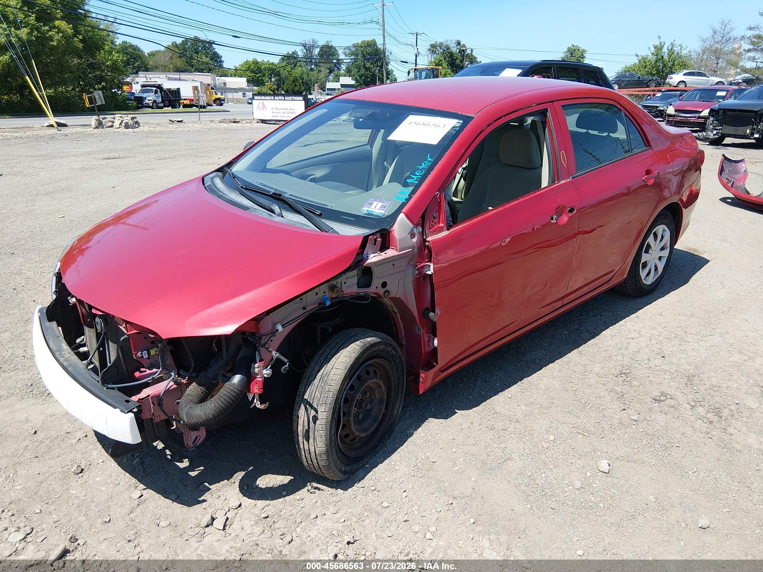 2010 Toyota Corolla Le Red vin: JTDBU4EE5AJ073708