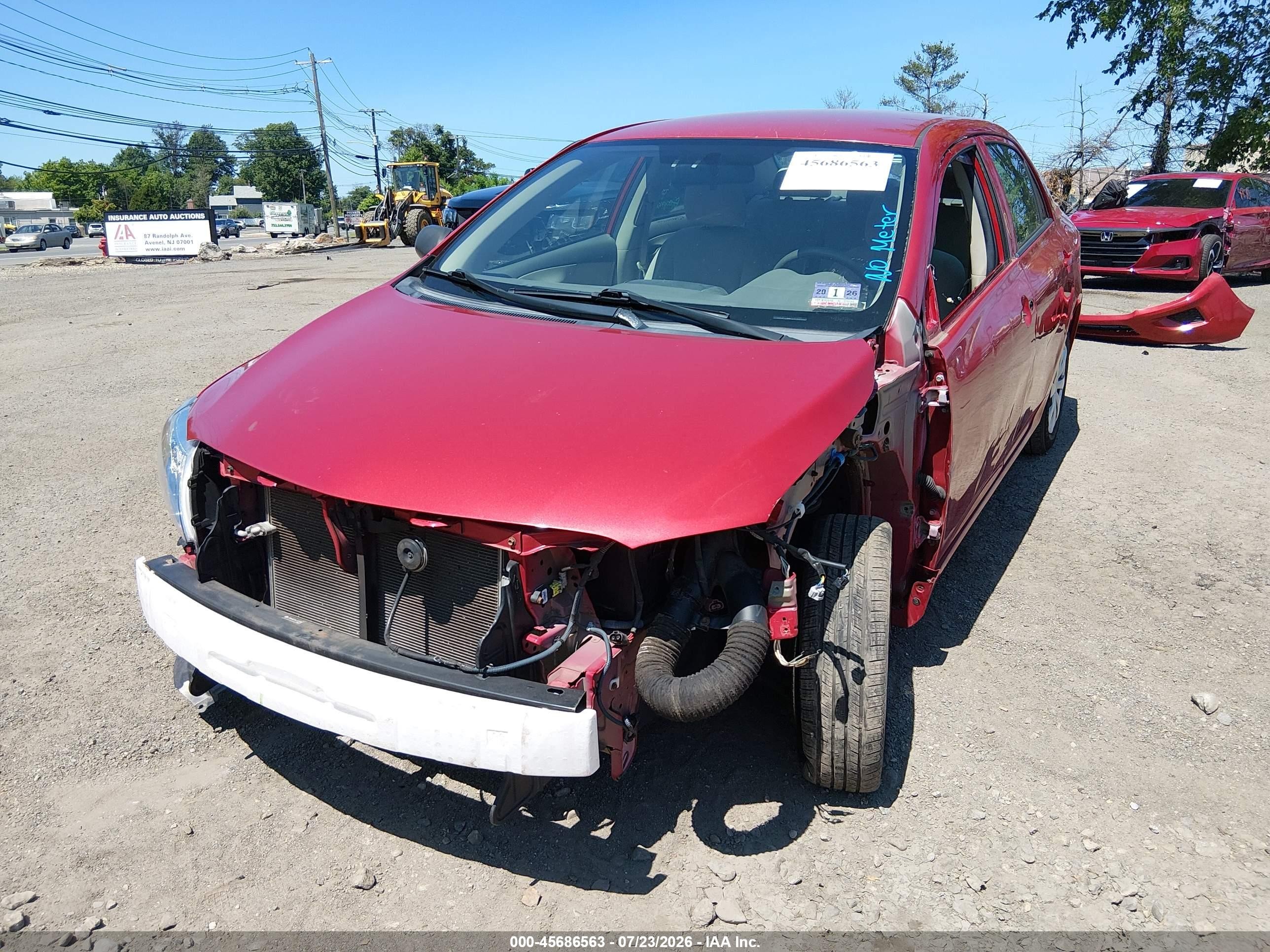 2010 Toyota Corolla Le Red vin: JTDBU4EE5AJ073708