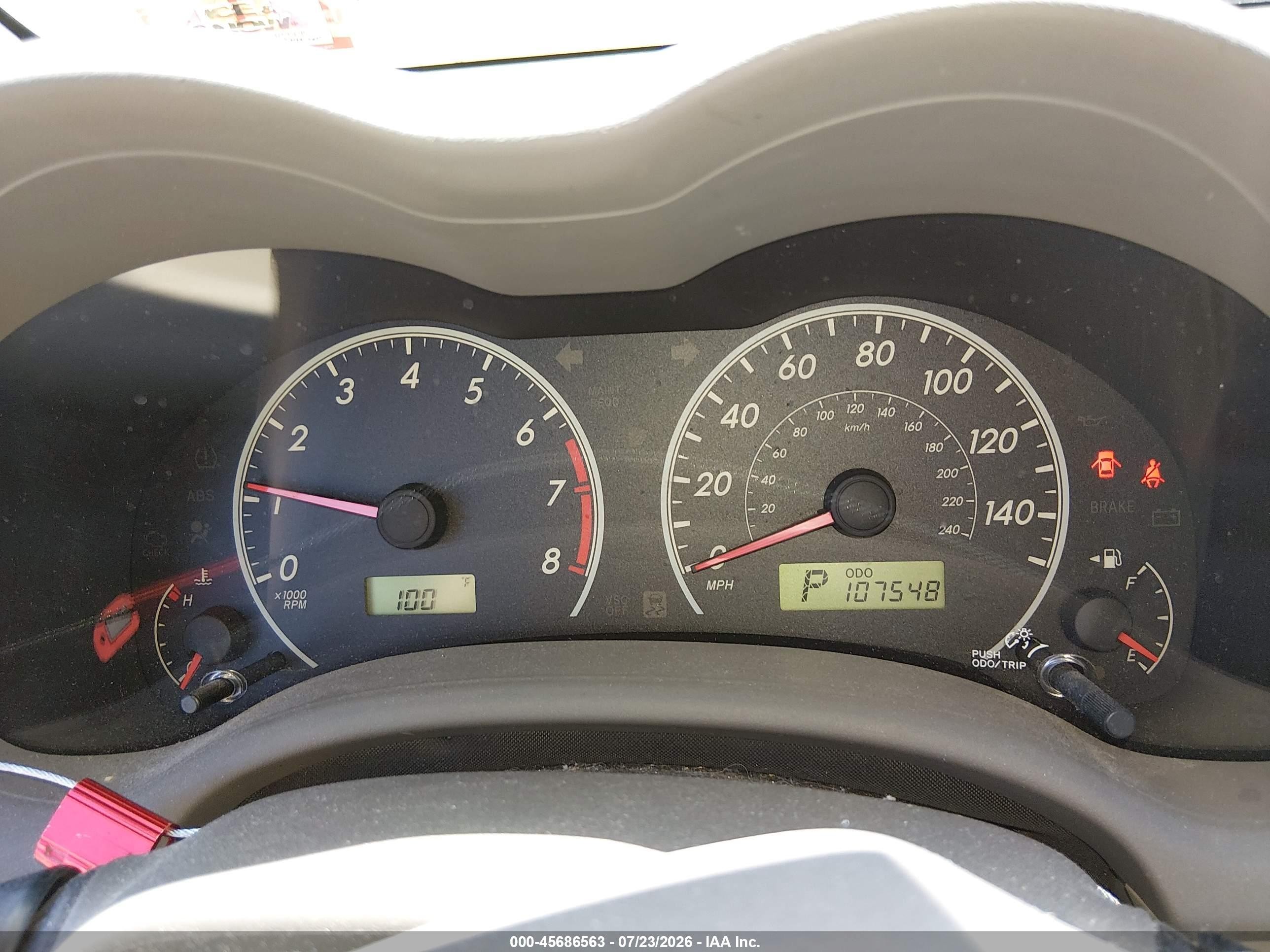 2010 Toyota Corolla Le Red vin: JTDBU4EE5AJ073708