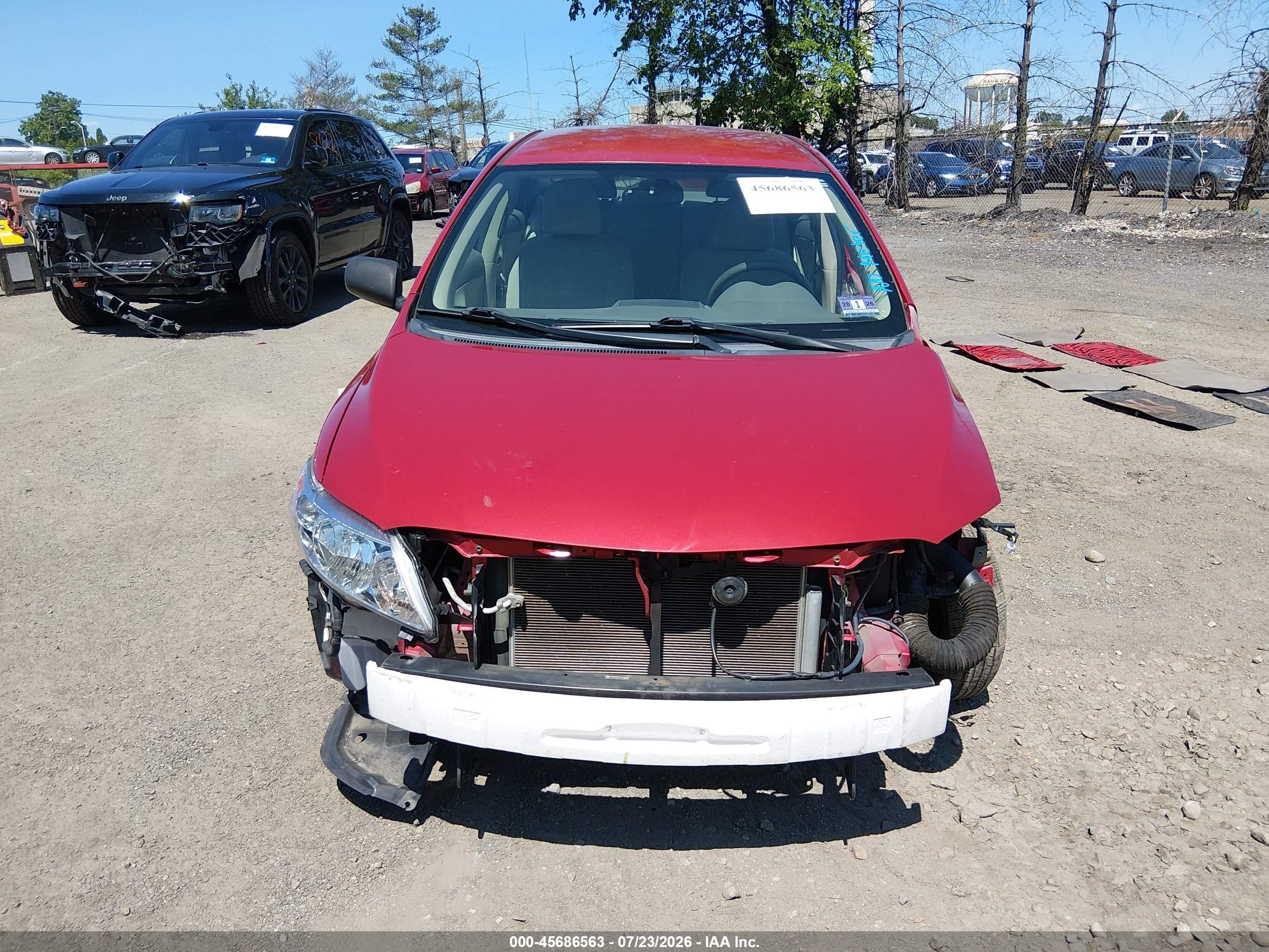 2010 Toyota Corolla Le Red vin: JTDBU4EE5AJ073708