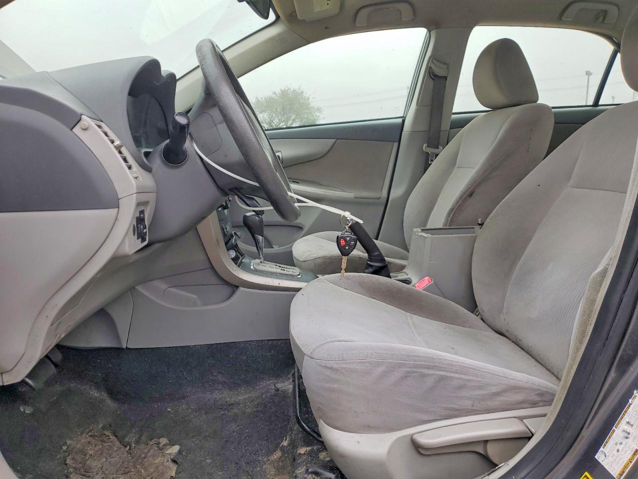 2010 Toyota Corolla Le Gray vin: JTDBU4EE5AJ079704