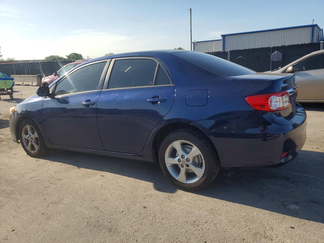 2011 Toyota Corolla Le Blue vin: JTDBU4EE5B9126104