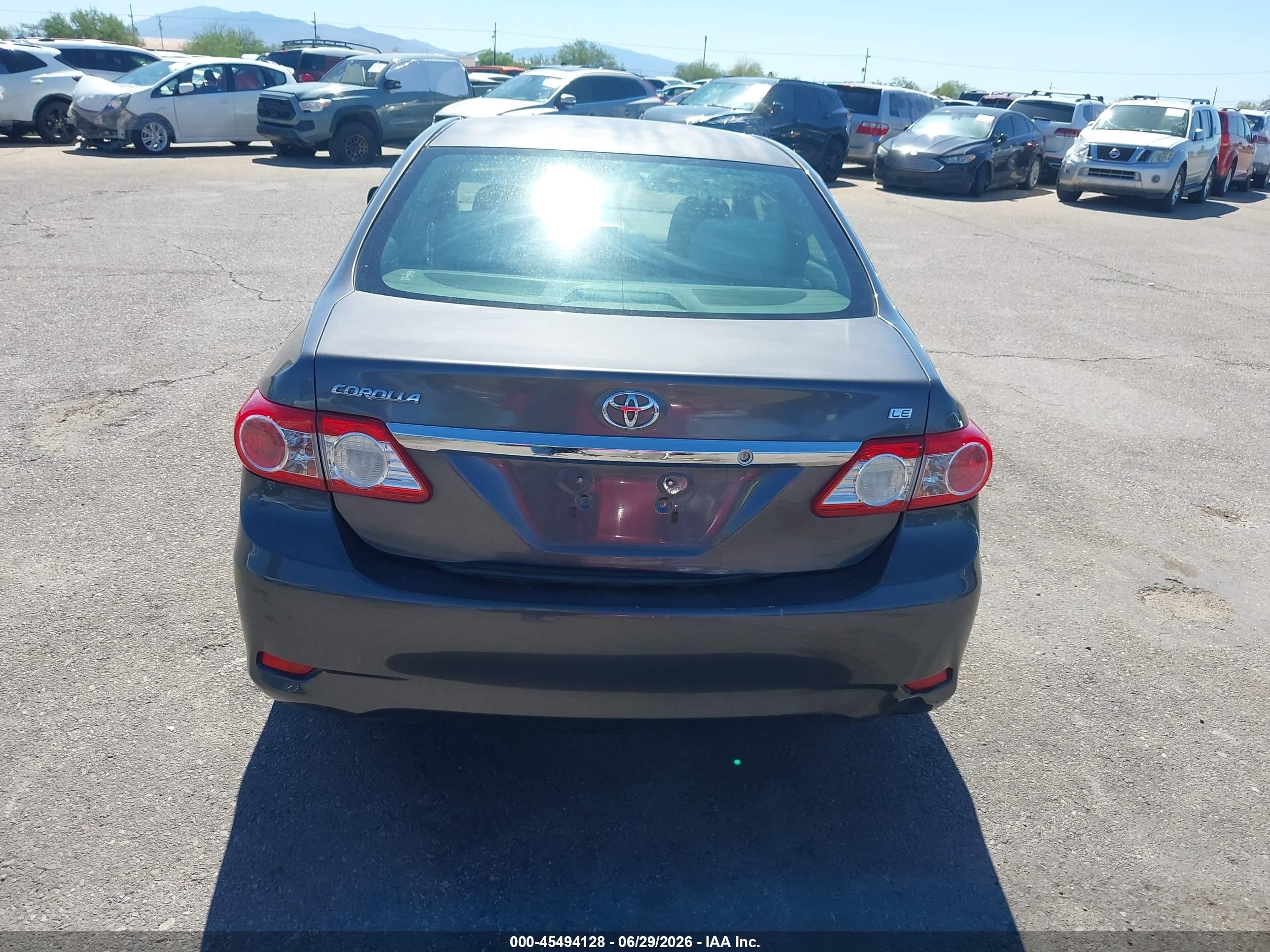2011 Toyota Corolla Le Gray vin: JTDBU4EE5B9127253