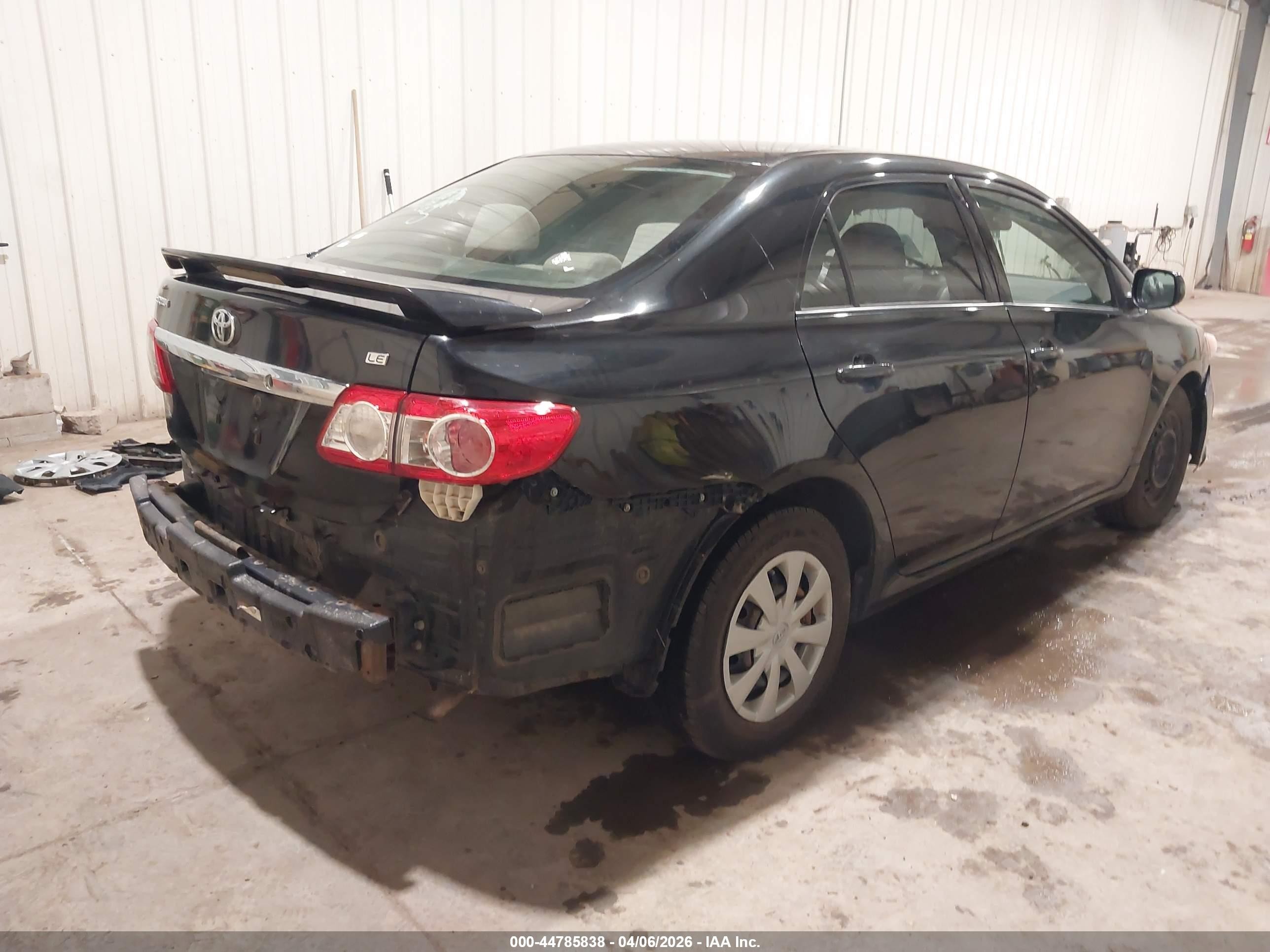 2011 Toyota Corolla Le Black vin: JTDBU4EE5B9138057