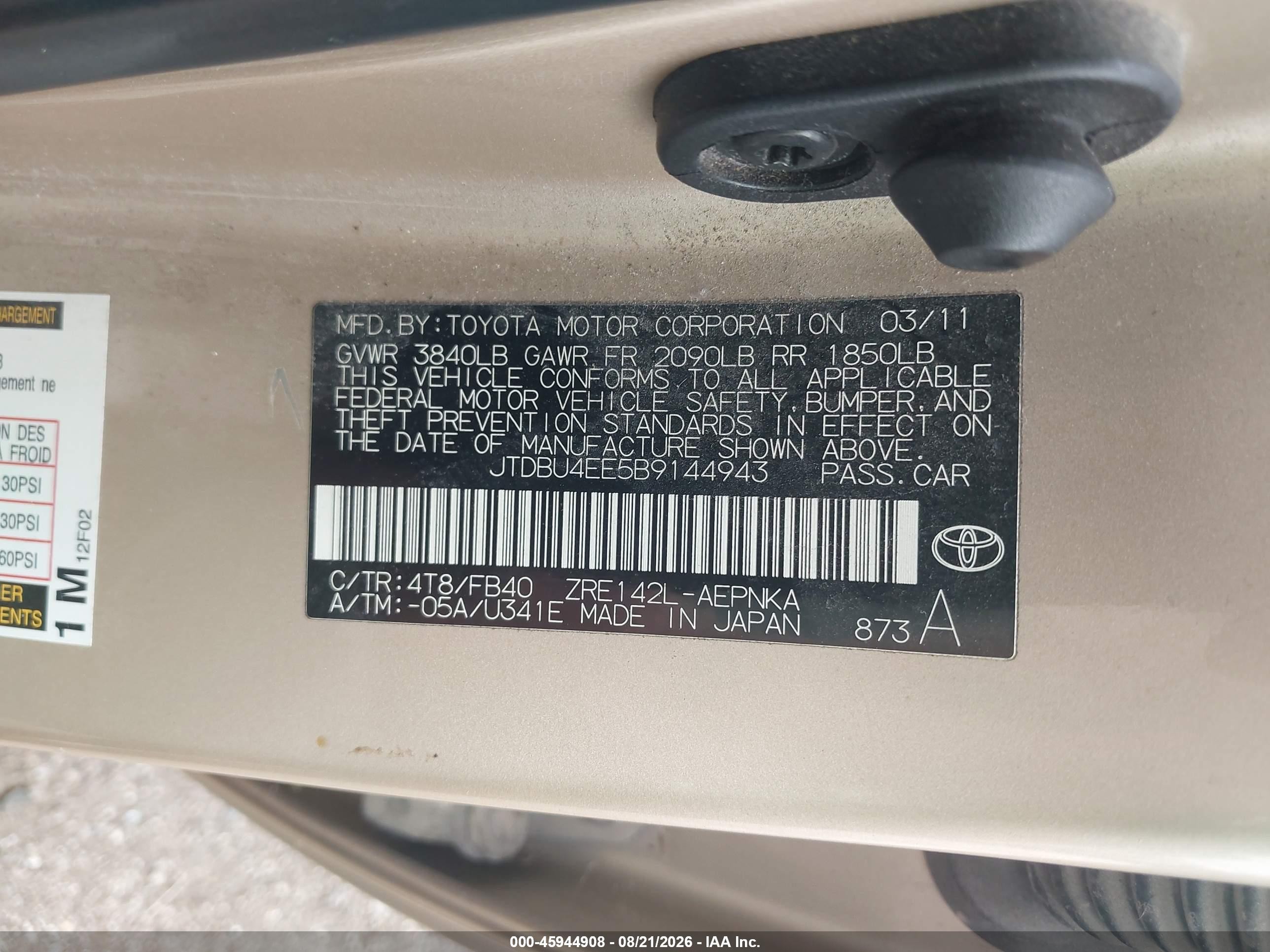 2011 Toyota Corolla Le Gold vin: JTDBU4EE5B9144943