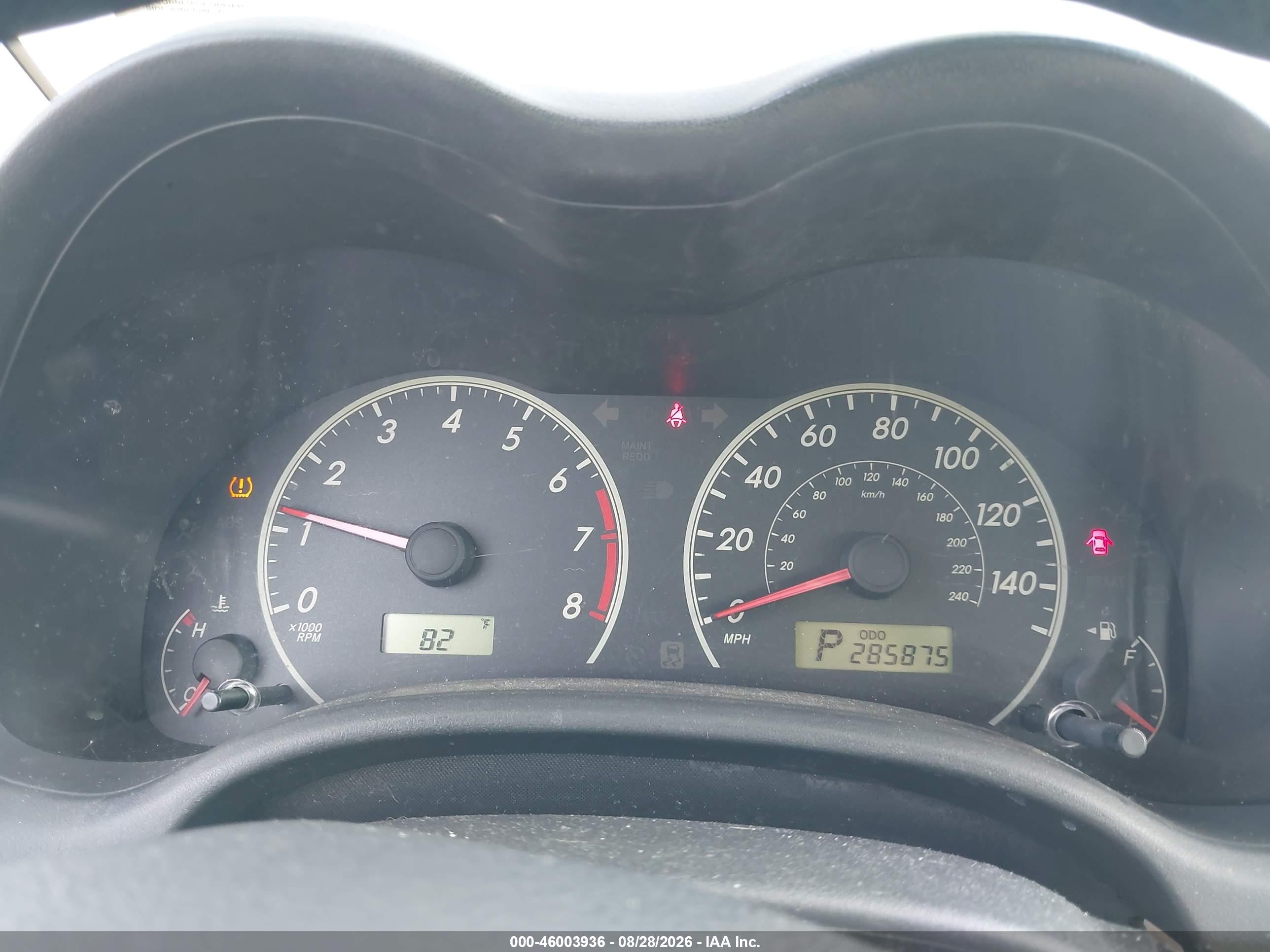 2011 Toyota Corolla Le Серый vin: JTDBU4EE5B9152170