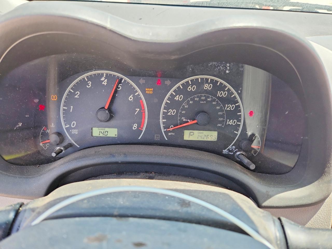 2011 Toyota Corolla Le Silver vin: JTDBU4EE5B9152623