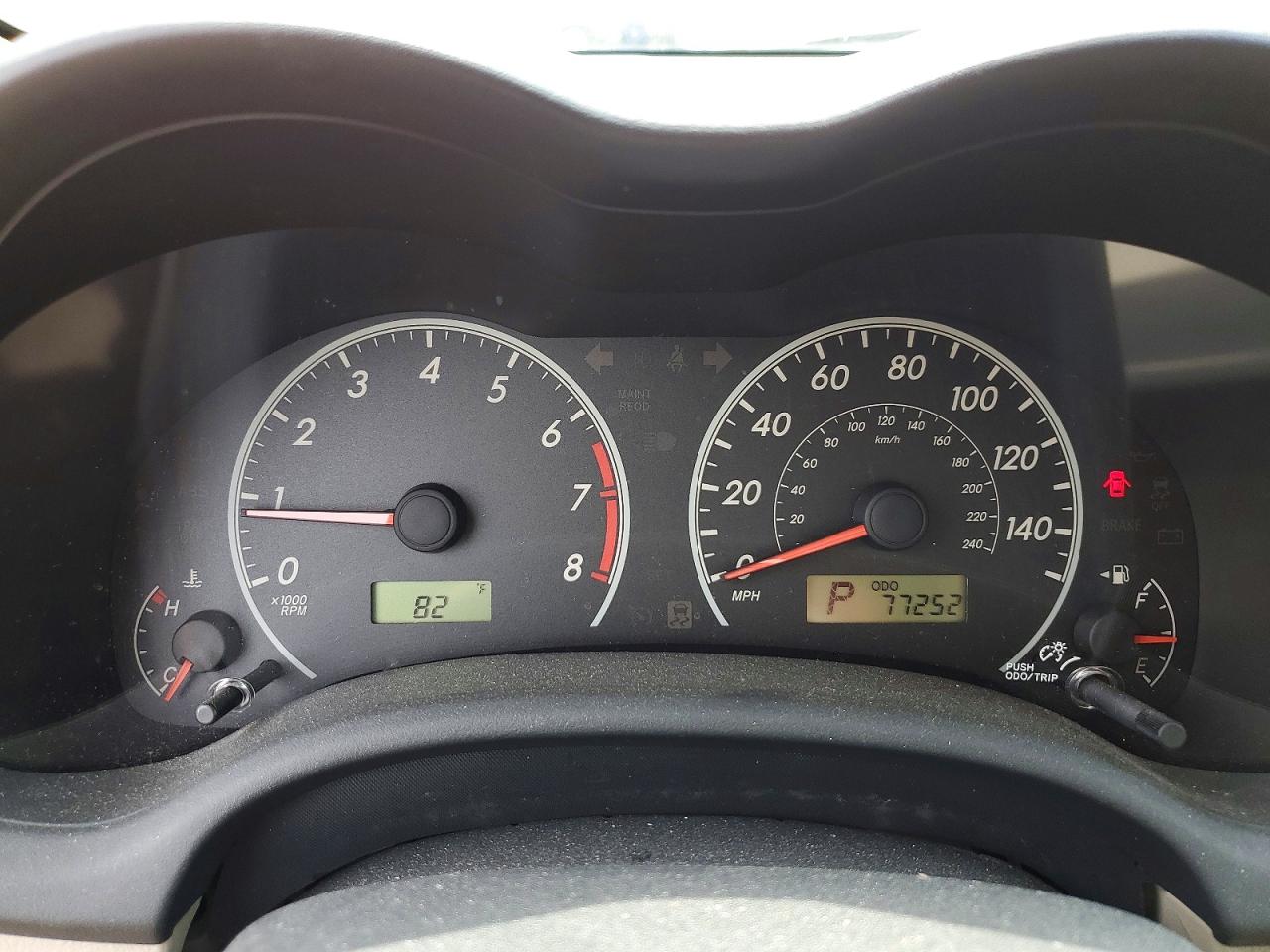 2011 Toyota Corolla Le Red vin: JTDBU4EE5B9155800