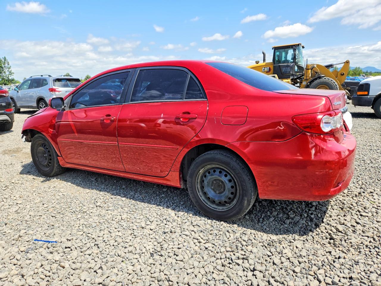 2011 Toyota Corolla Le Red vin: JTDBU4EE5B9161323