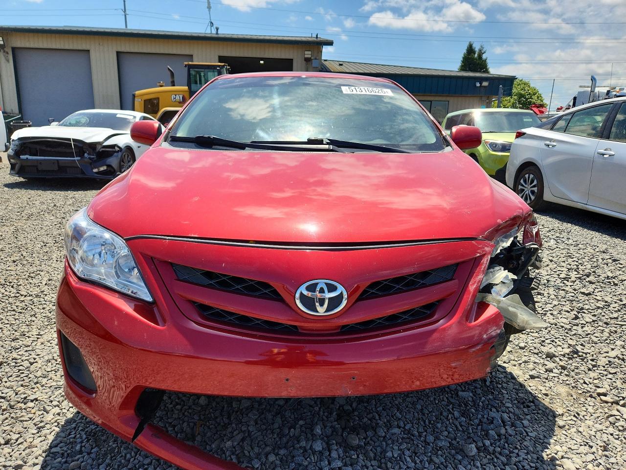 2011 Toyota Corolla Le Red vin: JTDBU4EE5B9161323