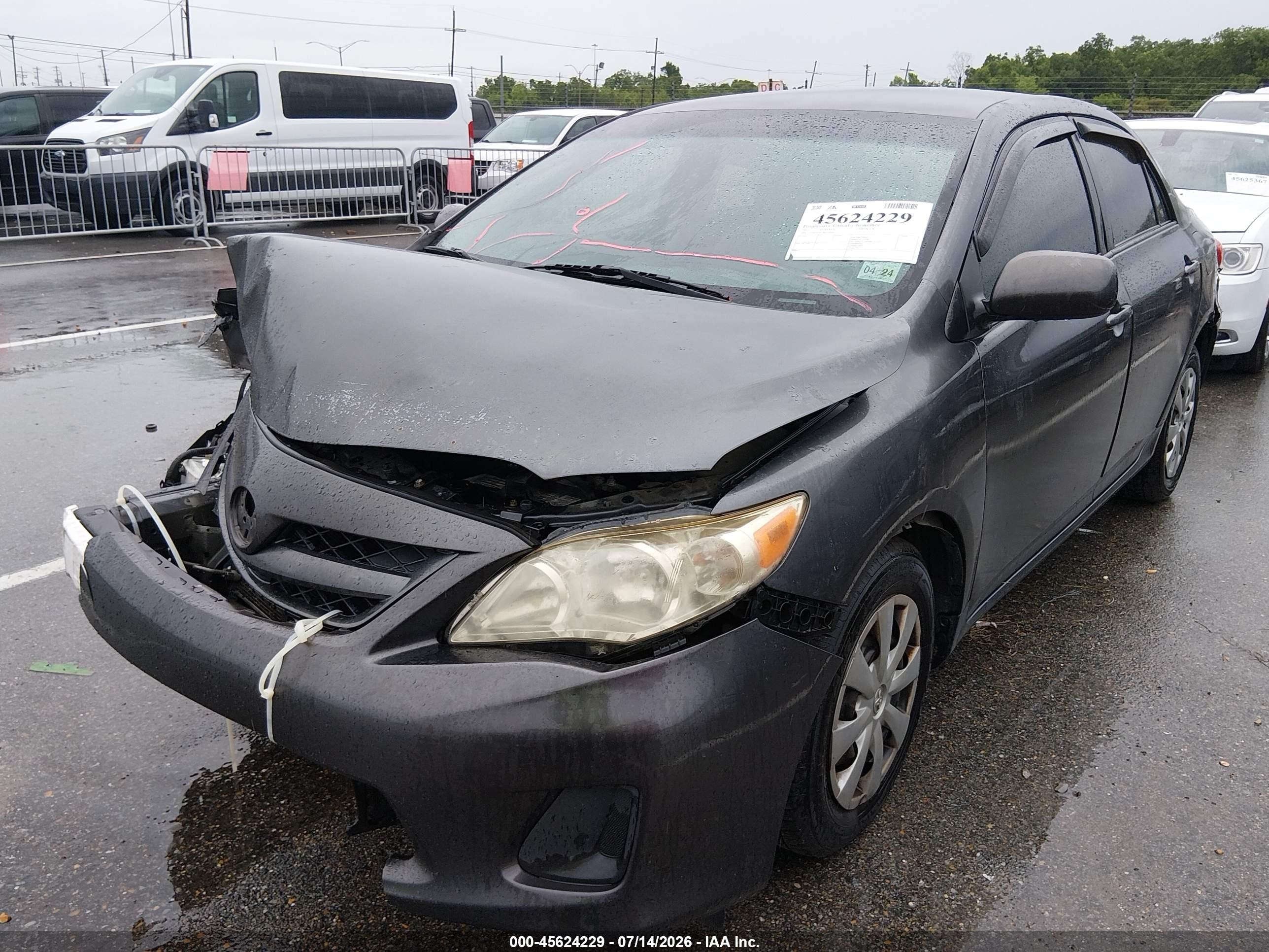 2011 Toyota Corolla Le Gray vin: JTDBU4EE5B9163699