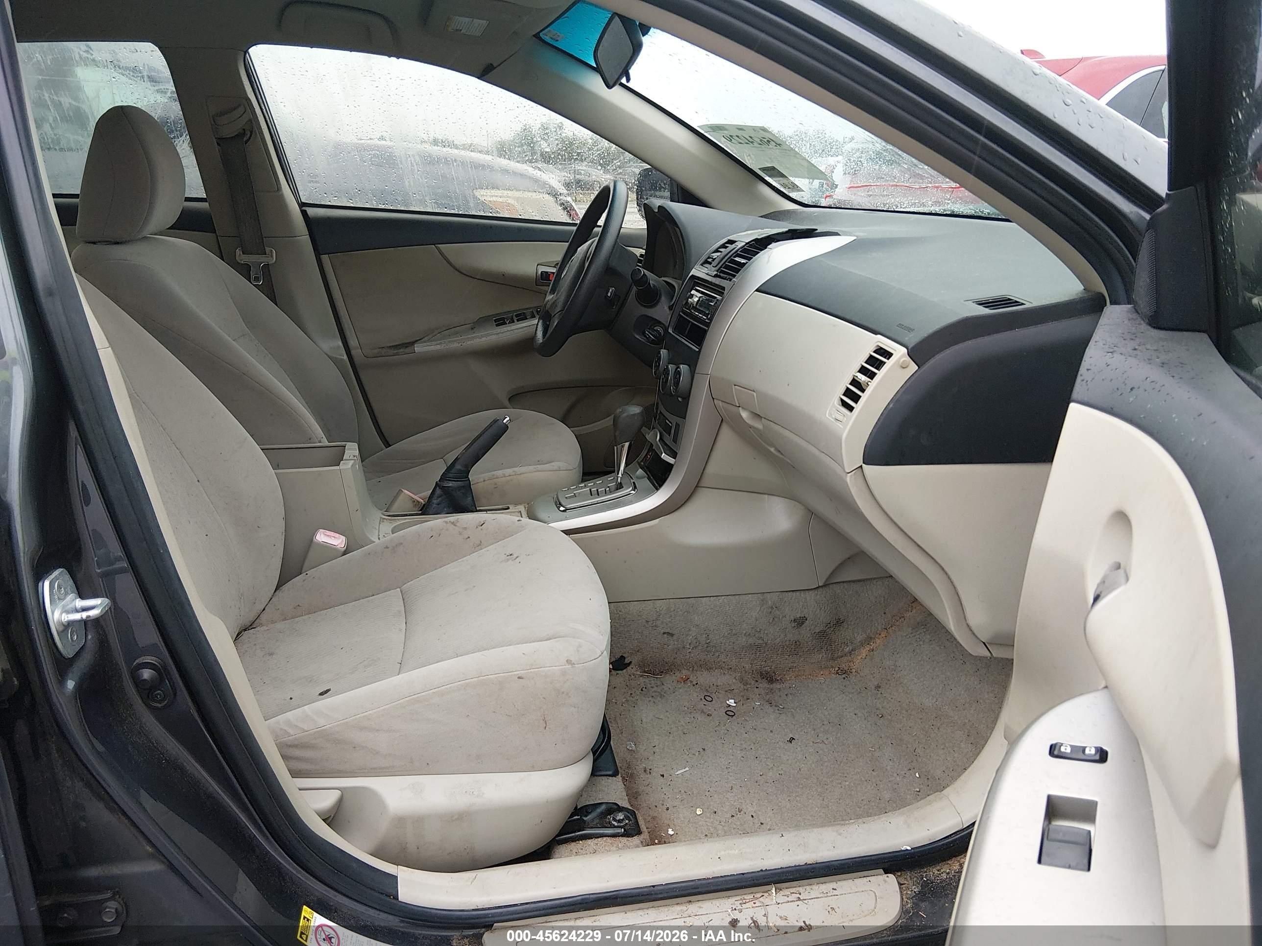2011 Toyota Corolla Le Gray vin: JTDBU4EE5B9163699