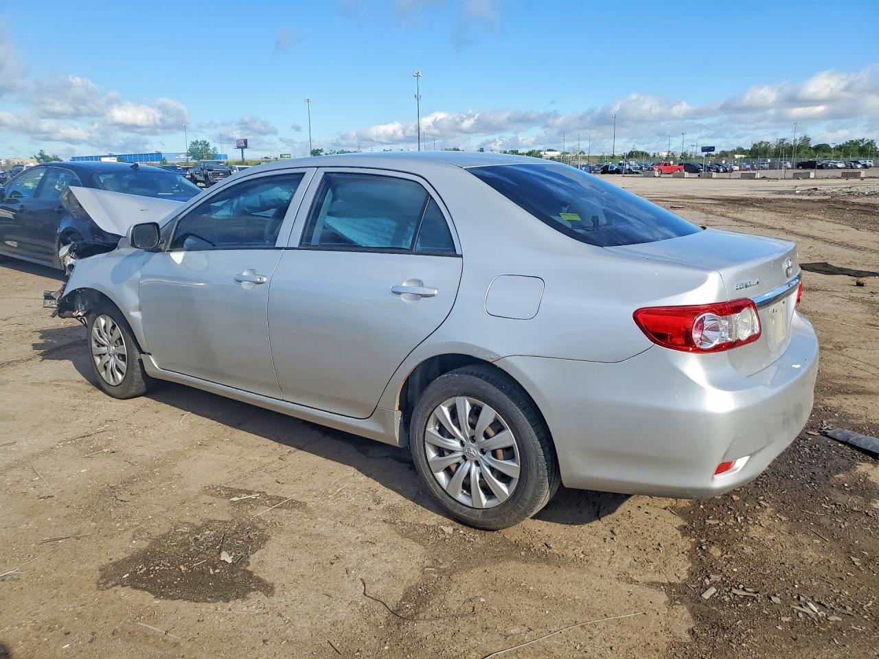 2012 Toyota Corolla Le Silver vin: JTDBU4EE5C9169911