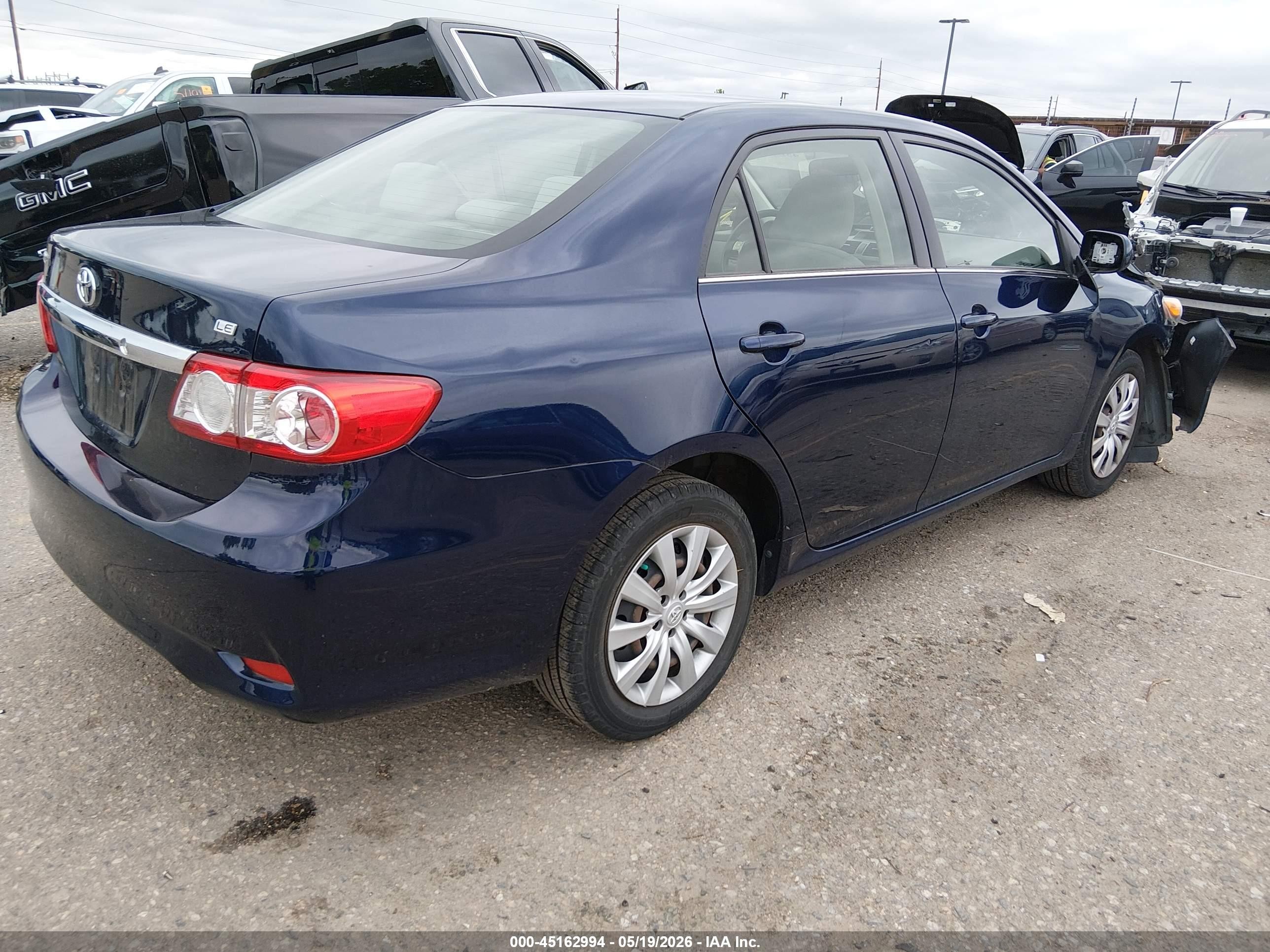2013 Toyota Corolla Le Blue vin: JTDBU4EE5DJ115993