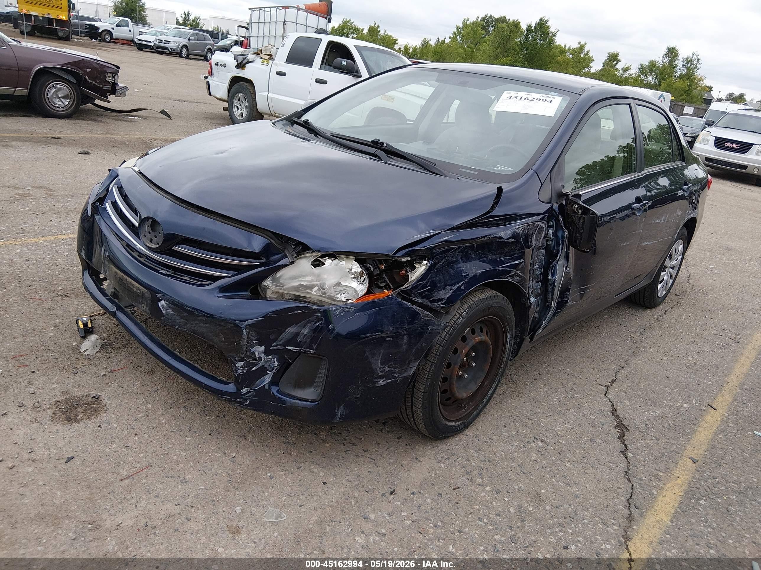 2013 Toyota Corolla Le Blue vin: JTDBU4EE5DJ115993