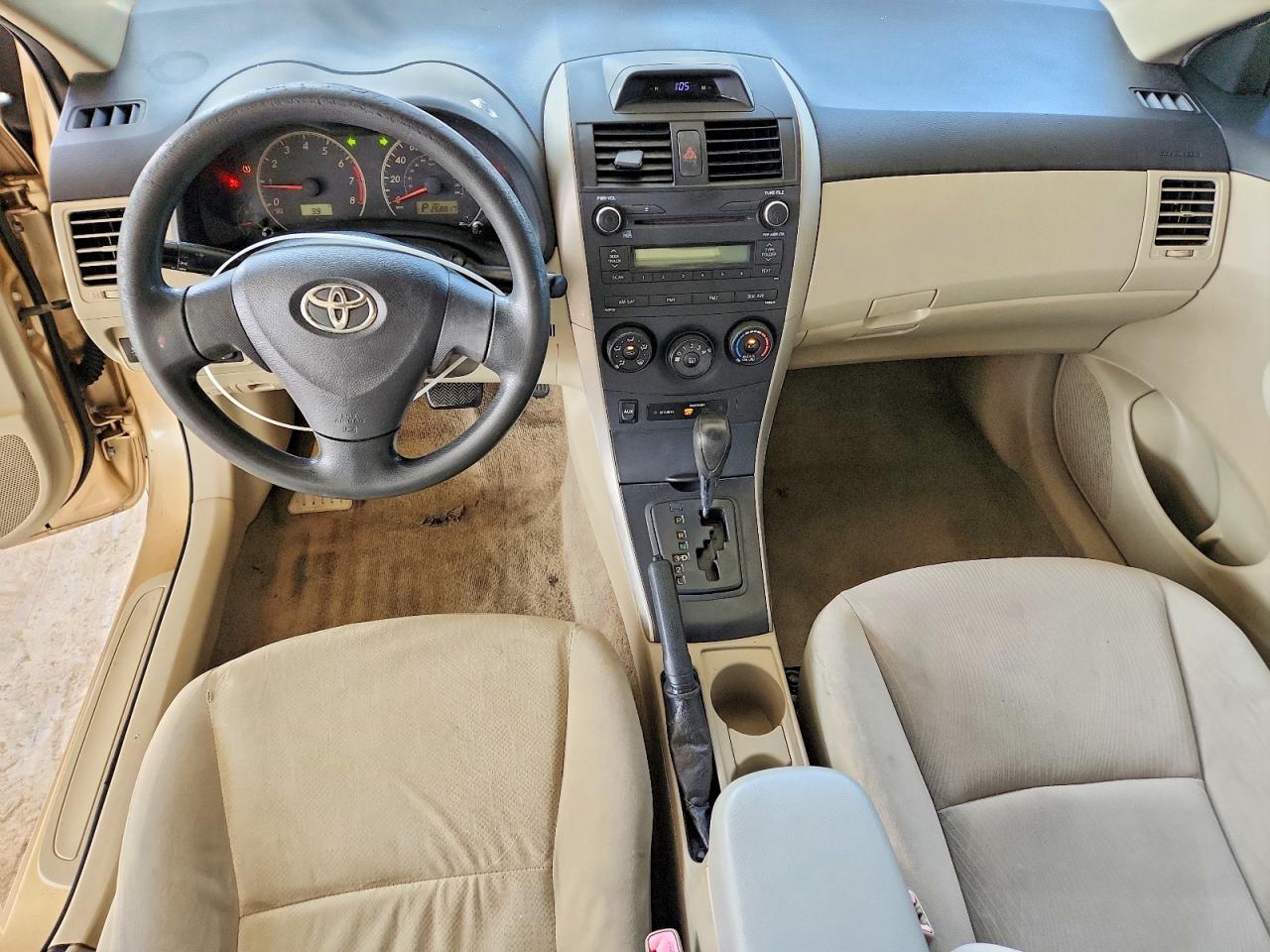 2013 Toyota Corolla L Gold vin: JTDBU4EE5DJ119235