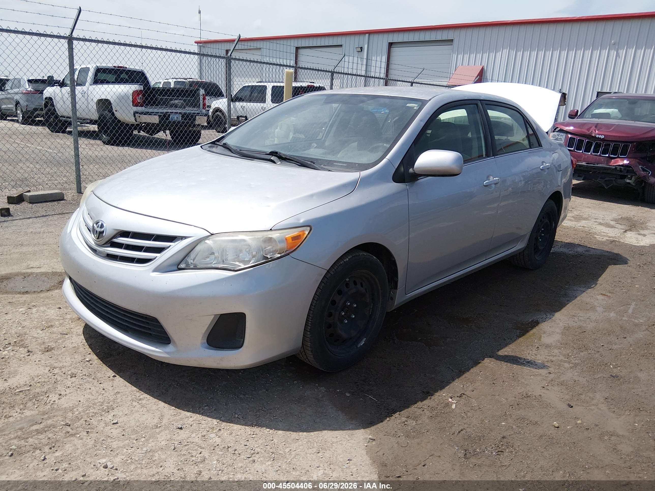 2013 Toyota Corolla Le Gray vin: JTDBU4EE5DJ120711