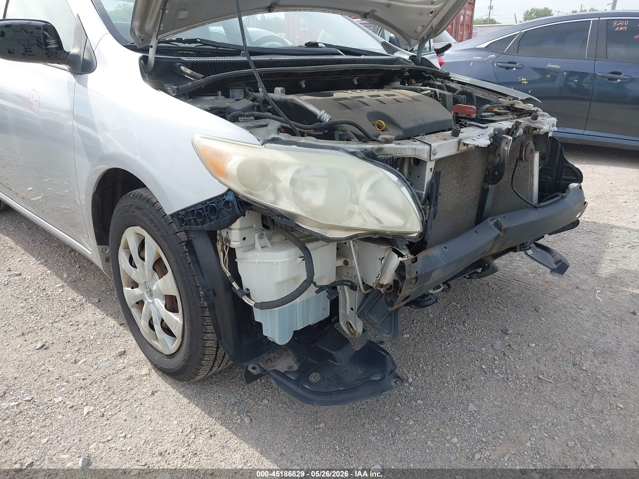 2010 Toyota Corolla White vin: JTDBU4EE6A9096190