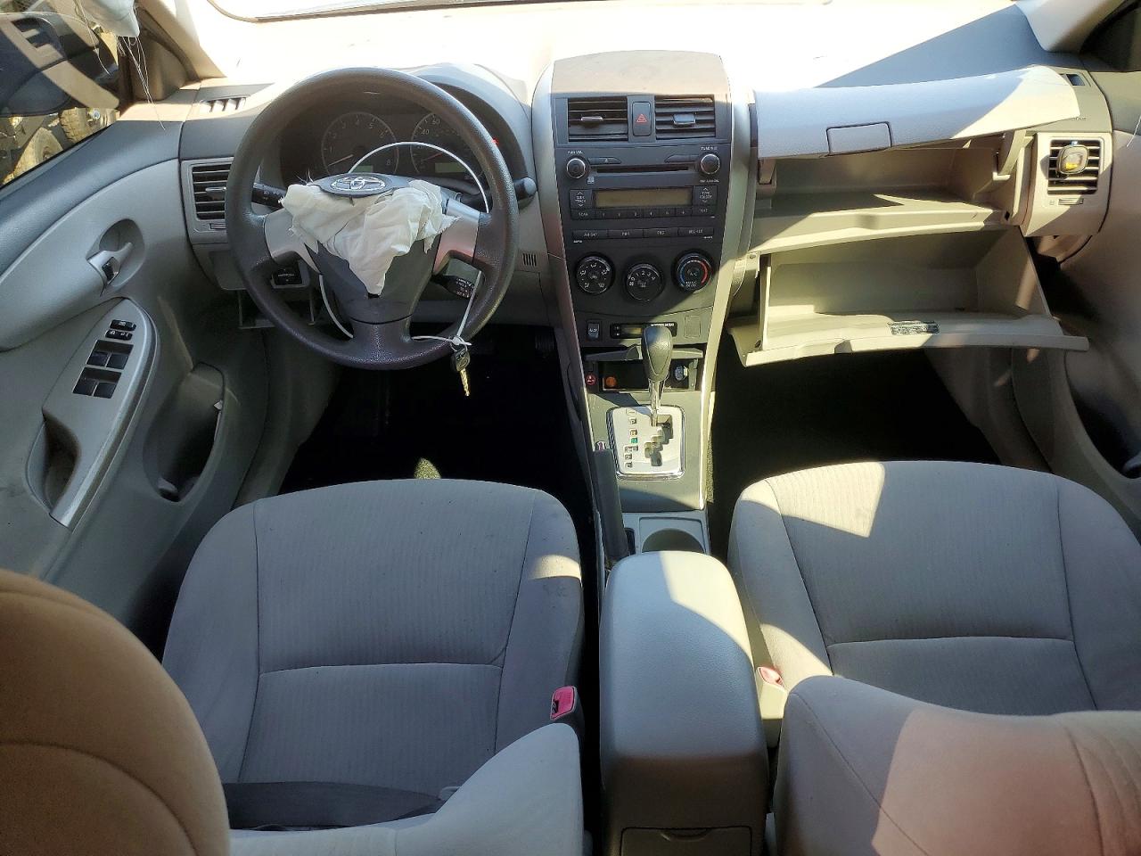 2010 Toyota Corolla Le Gray vin: JTDBU4EE6AJ059574