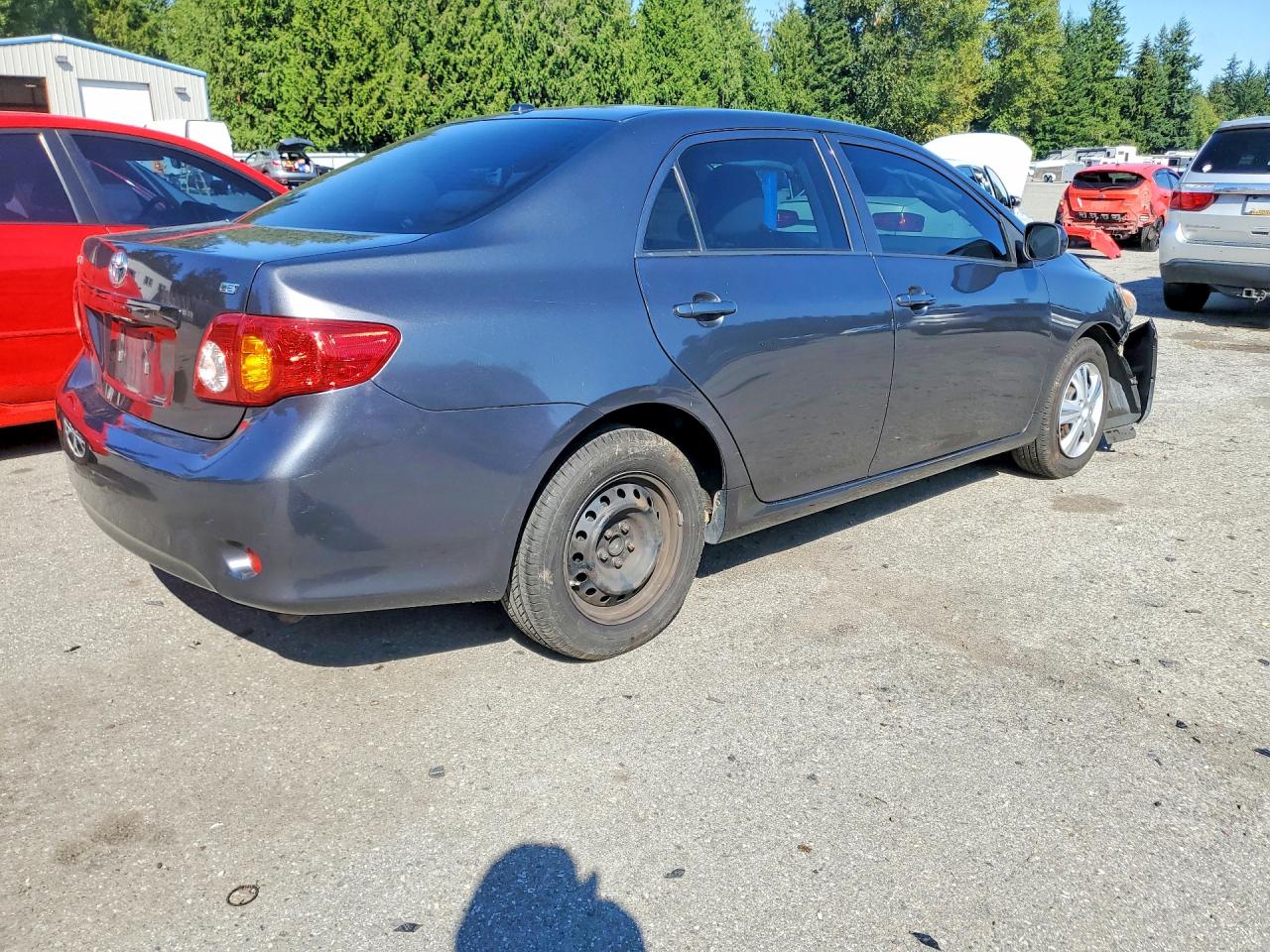 2010 Toyota Corolla Le Gray vin: JTDBU4EE6AJ059574